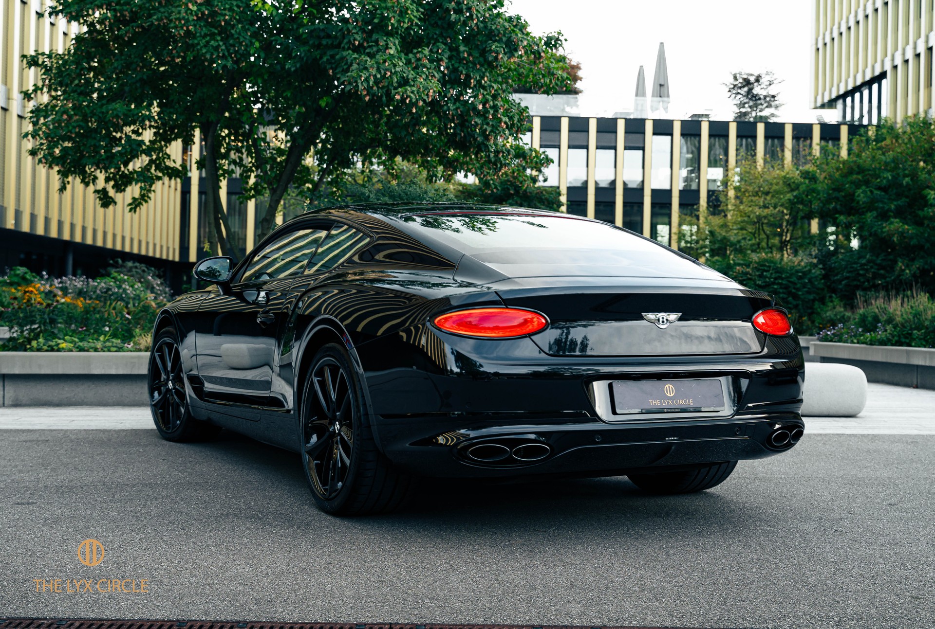 BENTLEY Continental GT 4.0 V8-image-5