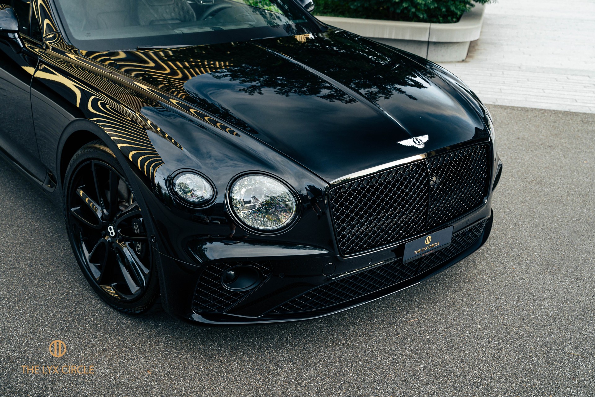 BENTLEY Continental GT 4.0 V8-image-1