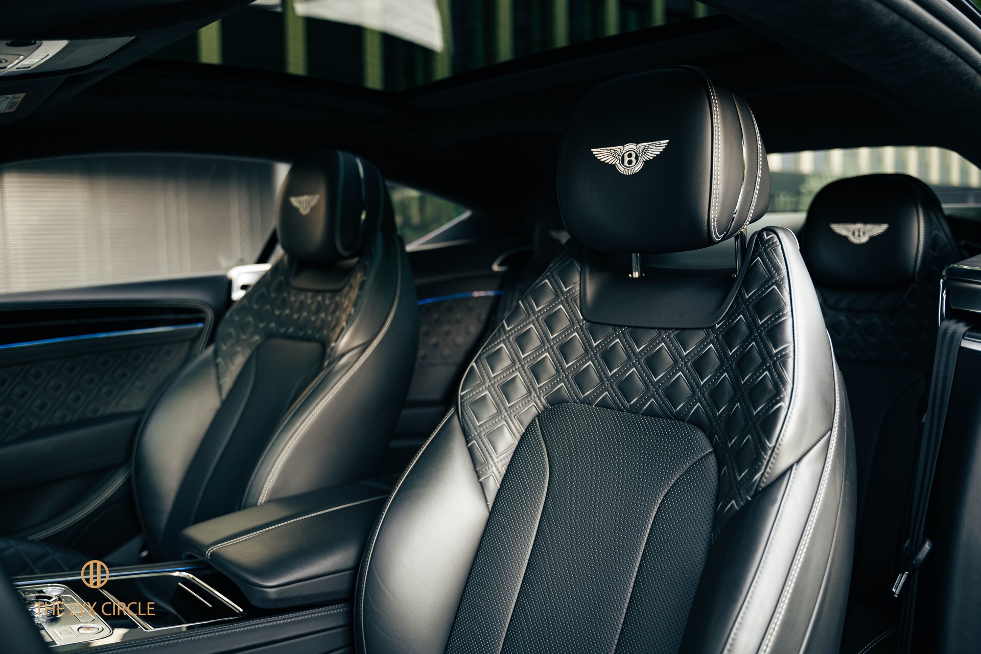 BENTLEY Continental GT 4.0 V8-image-10