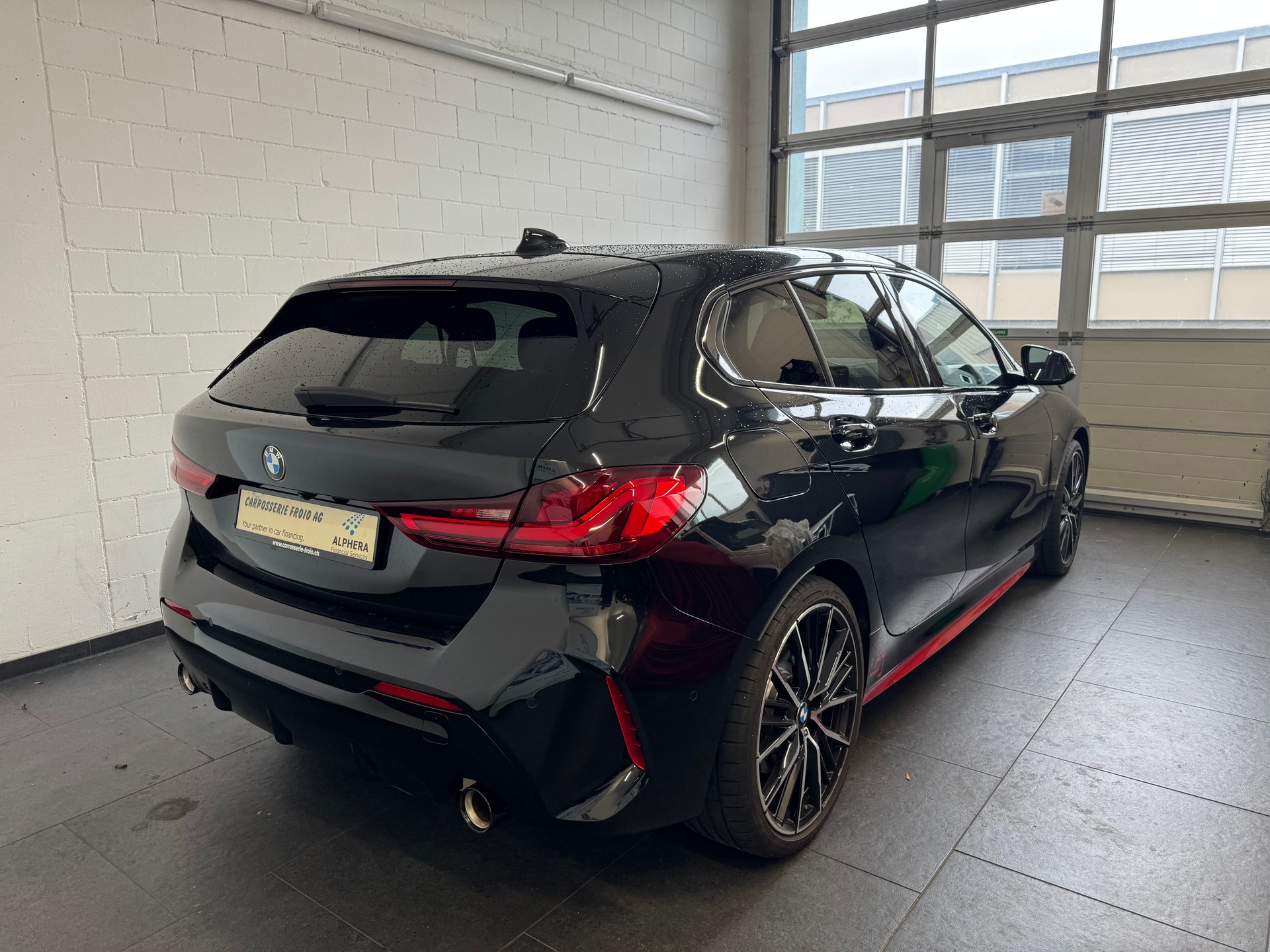 BMW 128ti M Sport Pro Steptronic-image-2