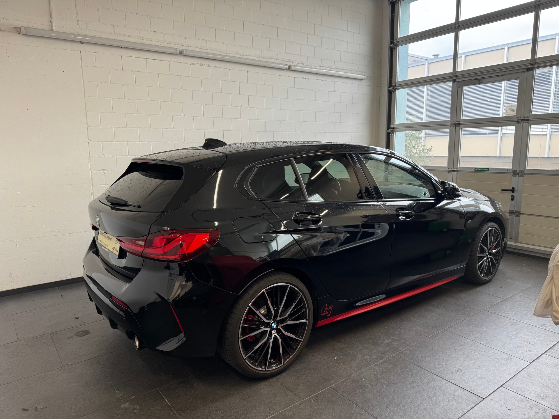 BMW 128ti M Sport Pro Steptronic-image-5