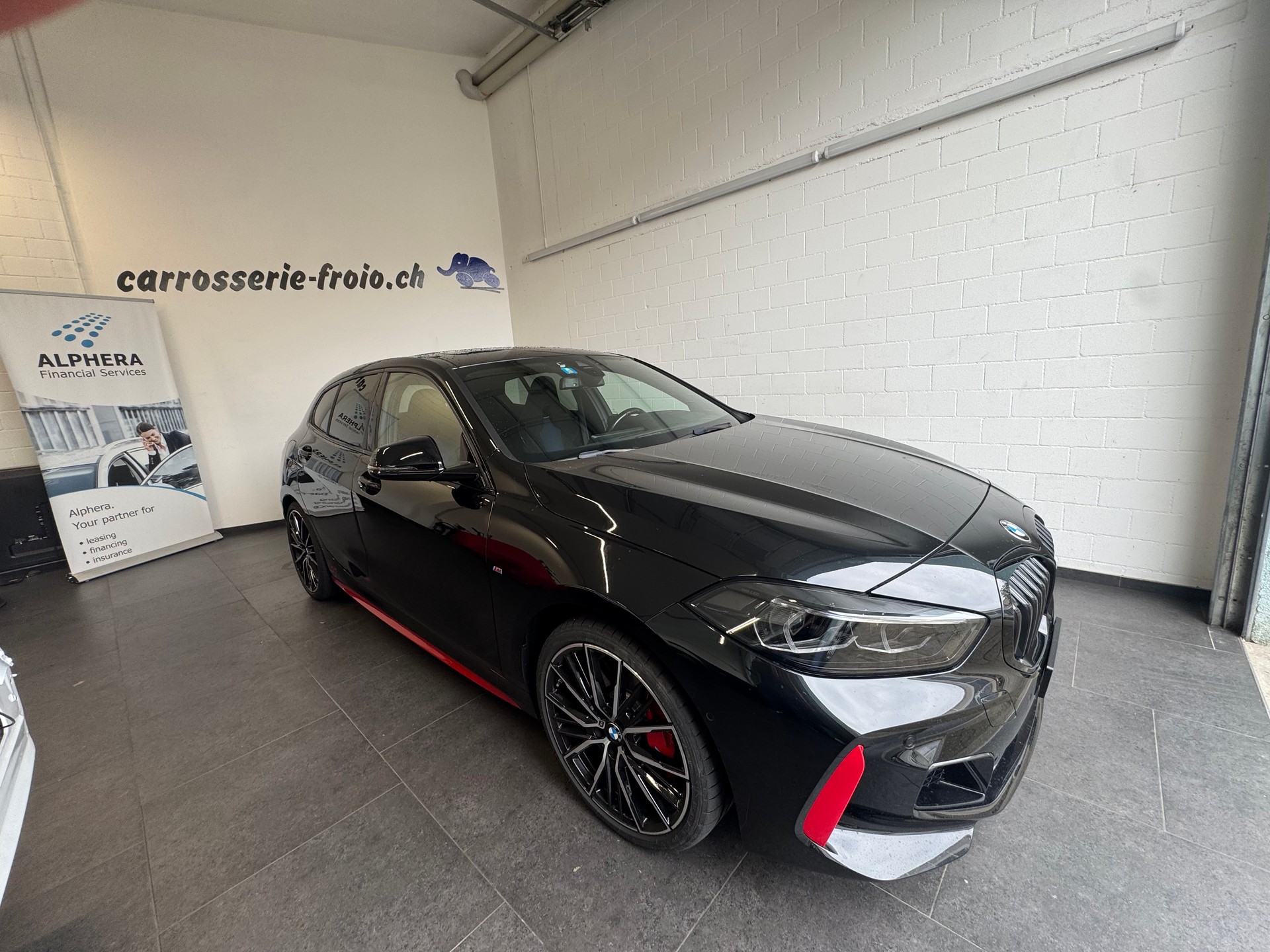 BMW 128ti M Sport Pro Steptronic-image-7