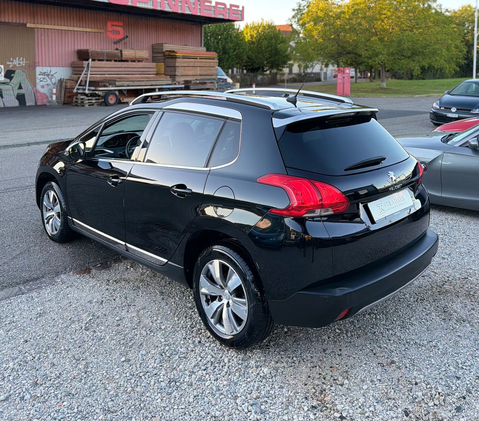 PEUGEOT 2008 1.6 VTI Allure Automatic**Ab MFK**Automat**Panorma-Dach**Chrome-Line**-image-9