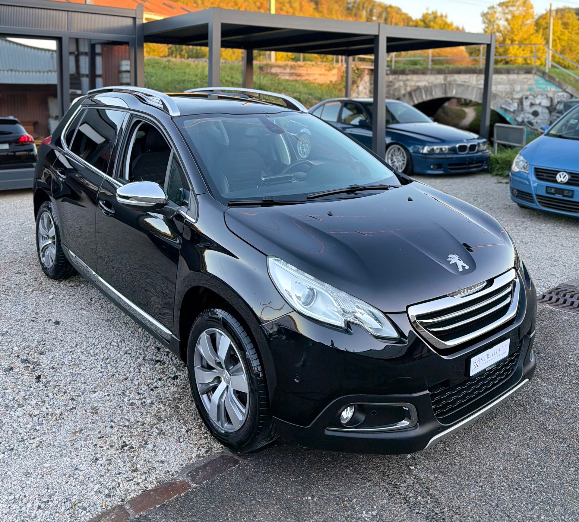 PEUGEOT 2008 1.6 VTI Allure Automatic**Ab MFK**Automat**Panorma-Dach**Chrome-Line**-image-3