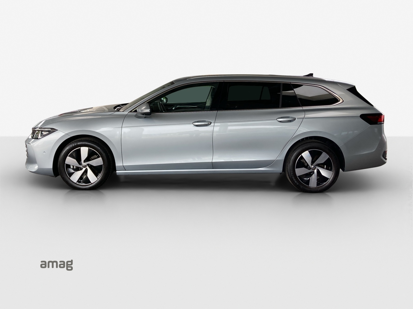 VW Passat Variant 2.0 TDI evo Business 4 Motion DSG-image-1