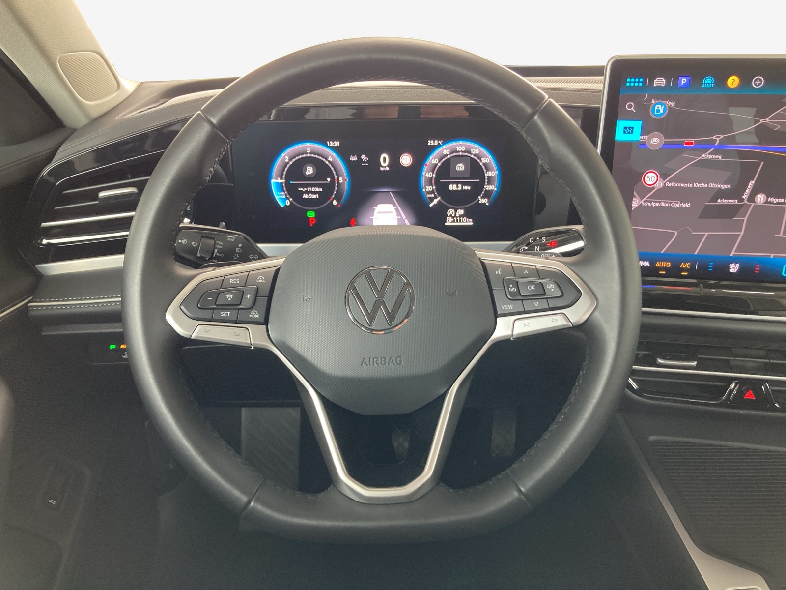 VW Passat Variant 2.0 TDI evo Business 4 Motion DSG-image-9