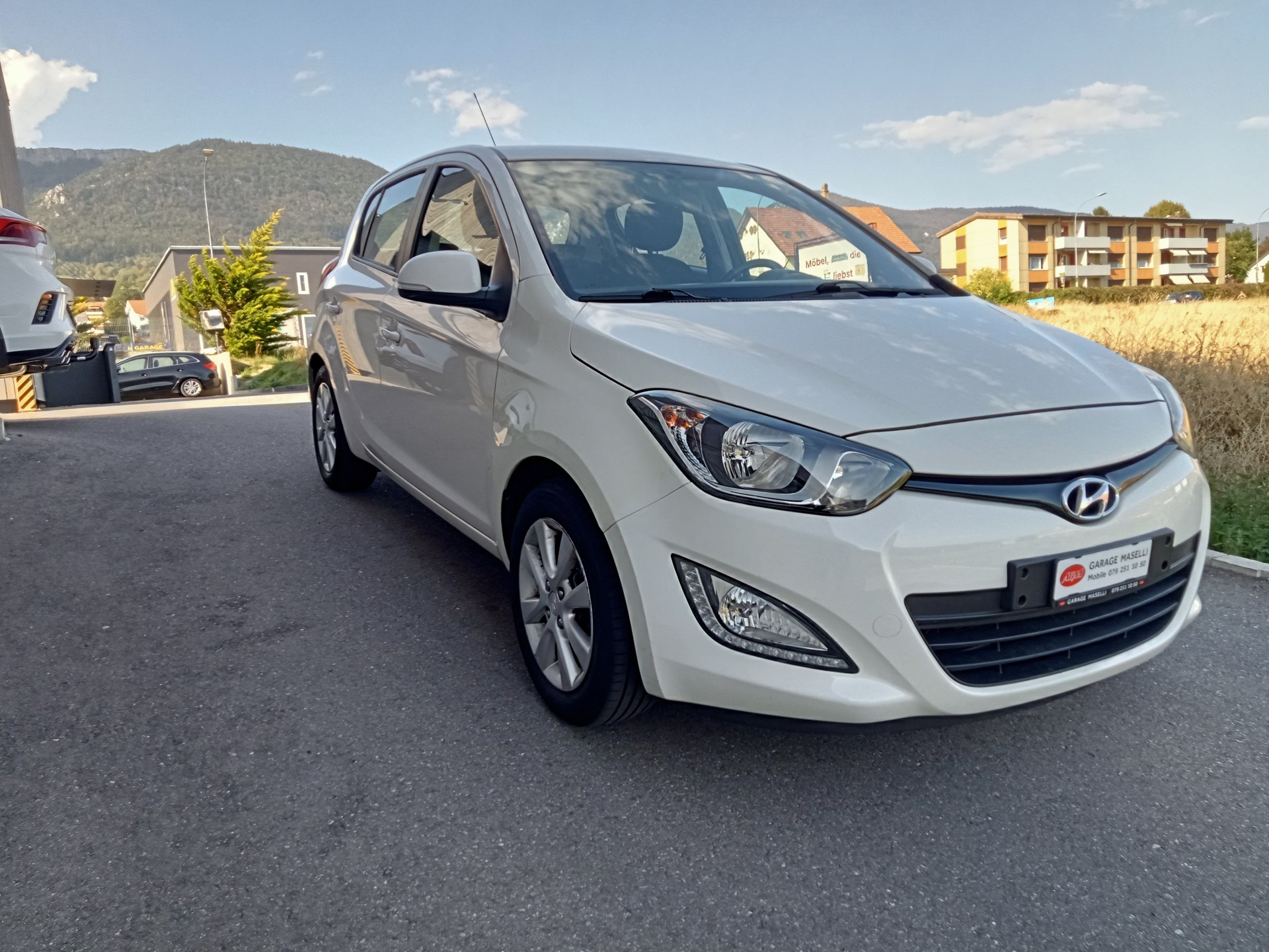 HYUNDAI i20 1.4 Style-image-1
