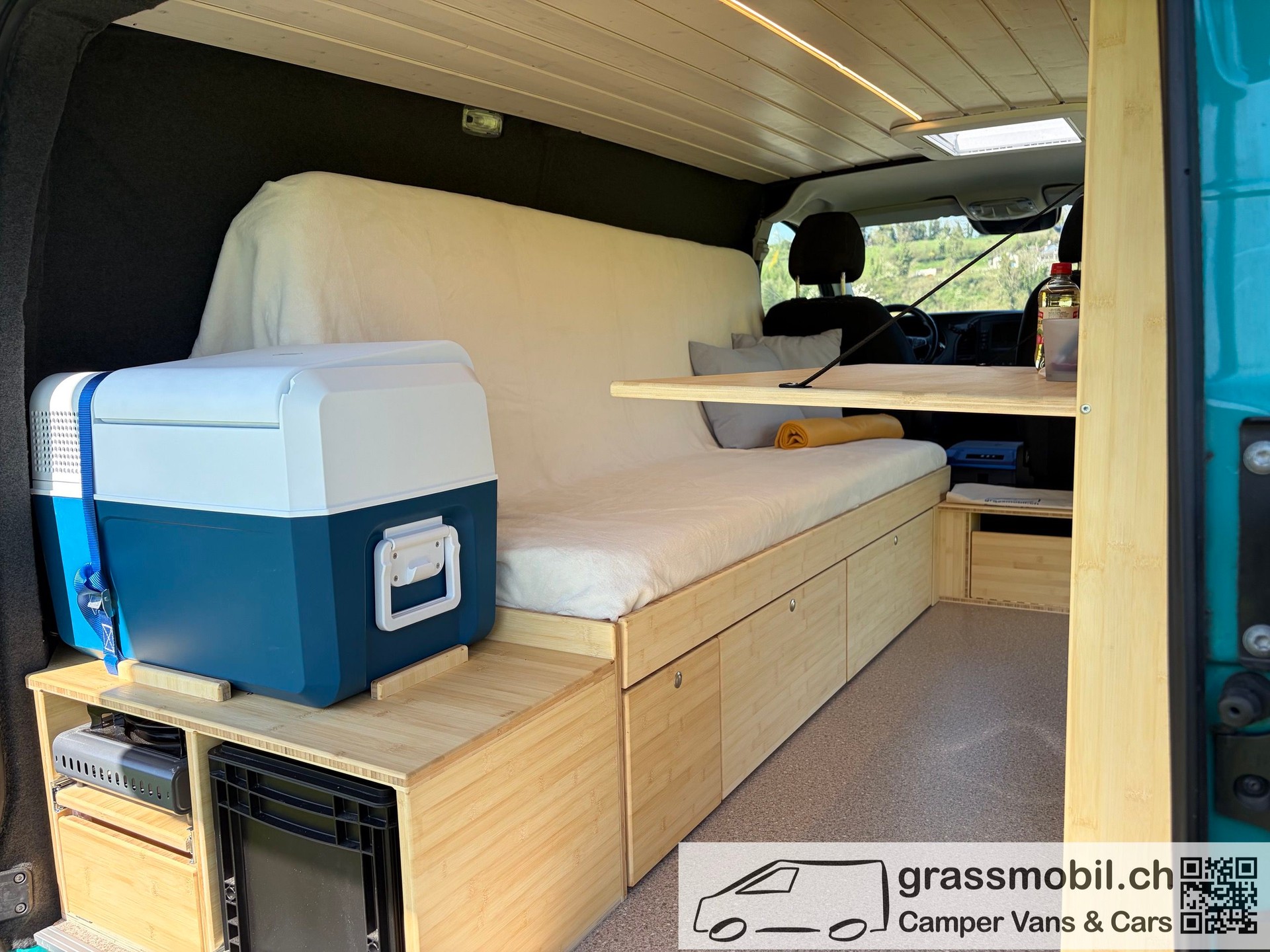 MERCEDES-BENZ Vito 4x4 Camper Van-image-4