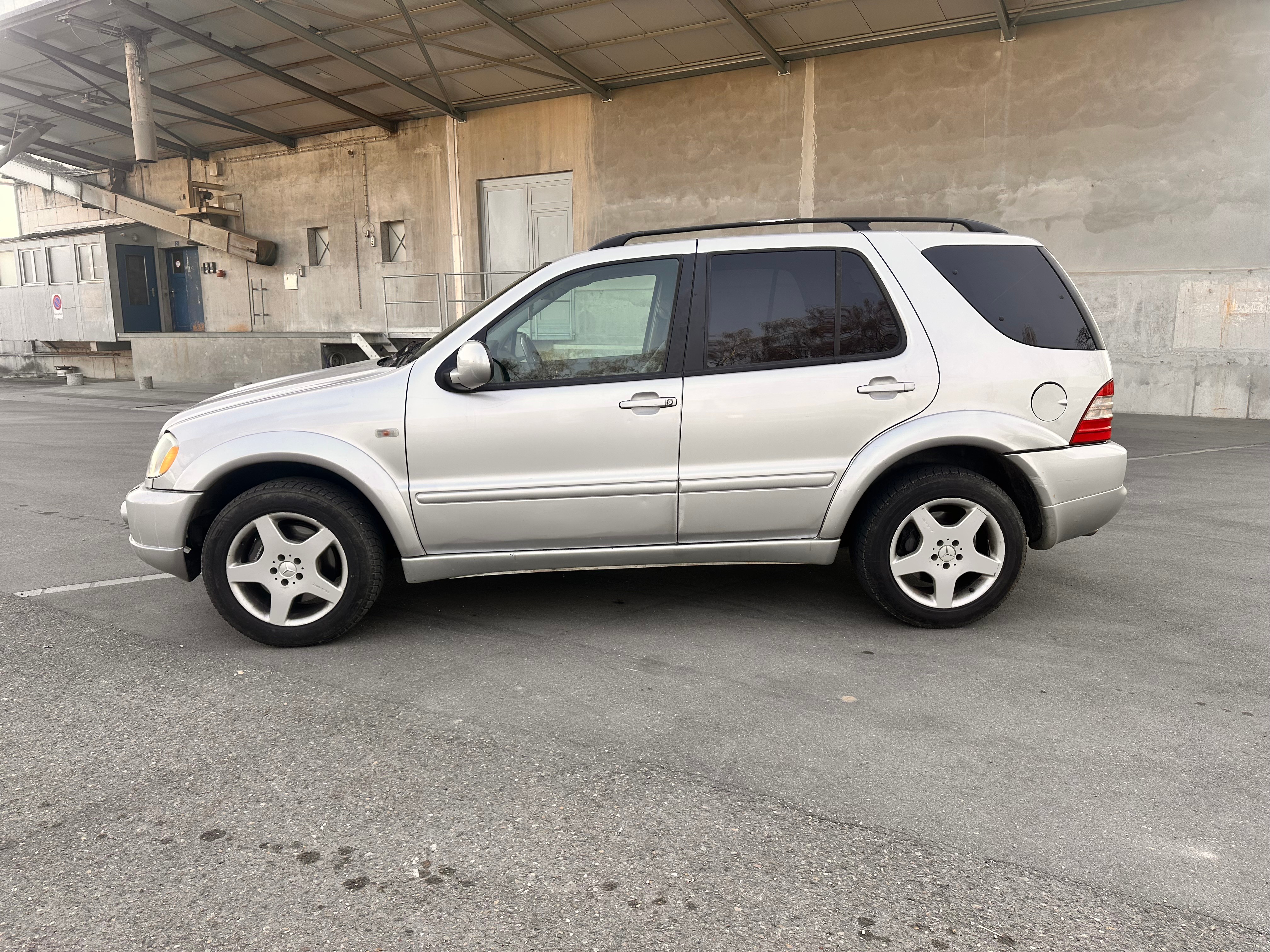 MERCEDES-BENZ ML 55 AMG Automatic — slika 1