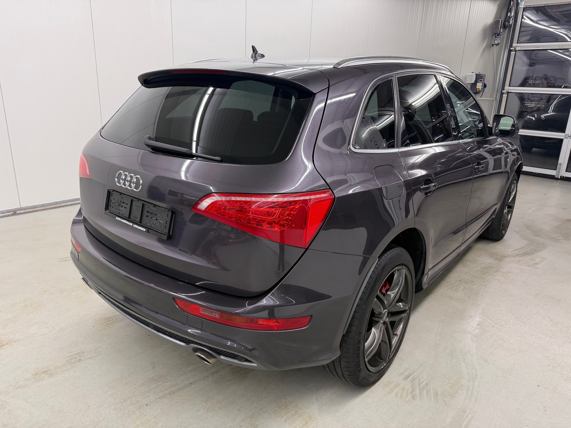 AUDI Q5 3.0 TDI quattro S-tronic-image-4