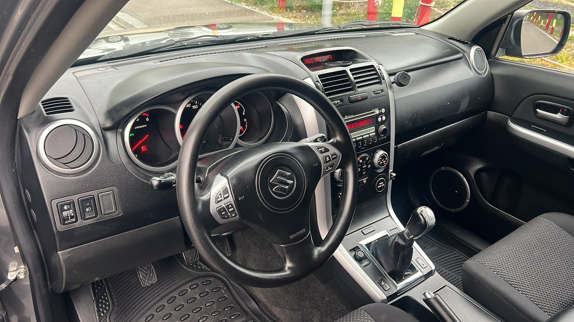 SUZUKI Grand Vitara 1.9 TD GL Top-image-9