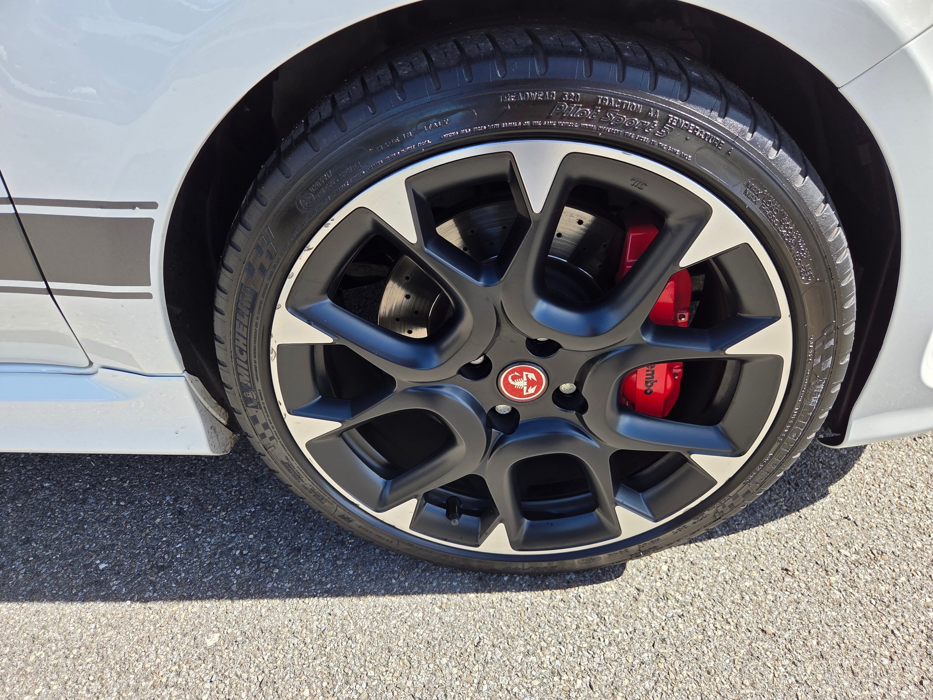 FIAT 595C 1.4 16V Turbo Abarth Competizione Dualogic-image-21