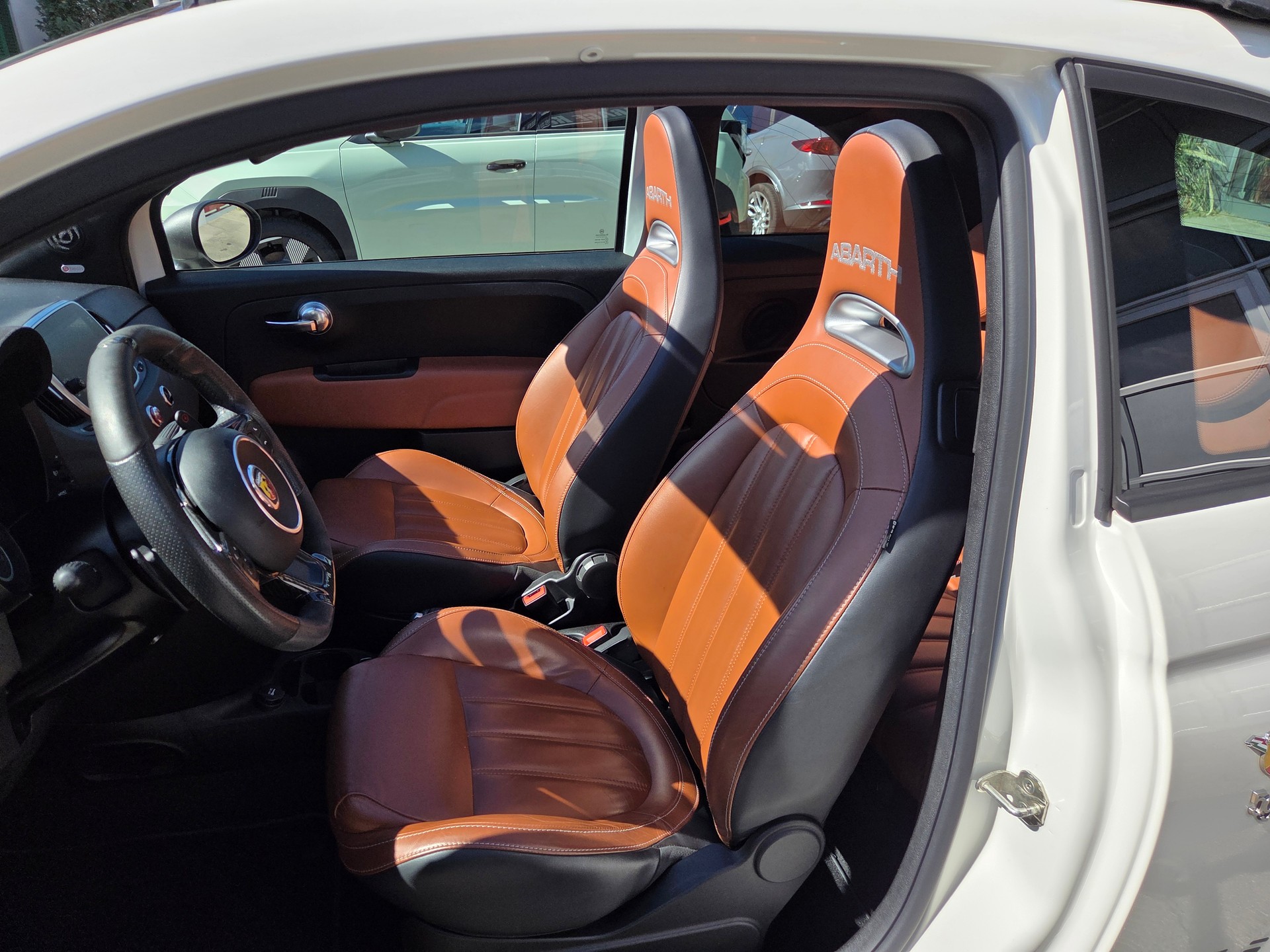 FIAT 595C 1.4 16V Turbo Abarth Competizione Dualogic-image-12