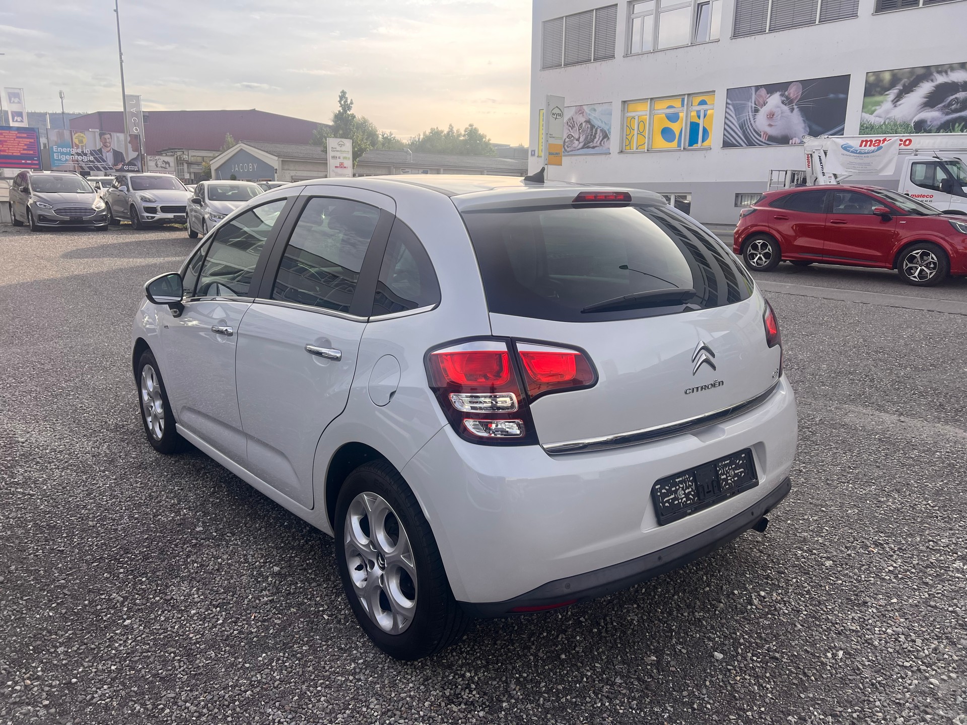 CITROEN C3 1.2i PureTech Exclusive-image-4