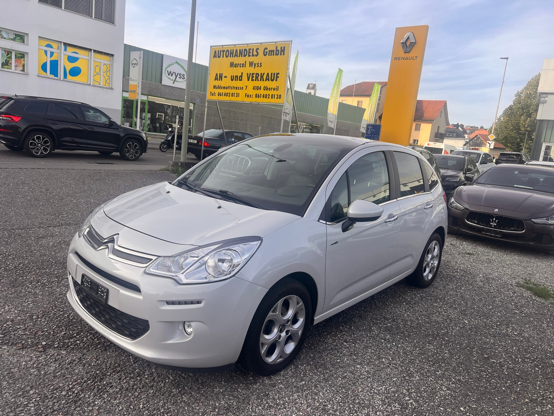 CITROEN C3 1.2i PureTech Exclusive-image-2