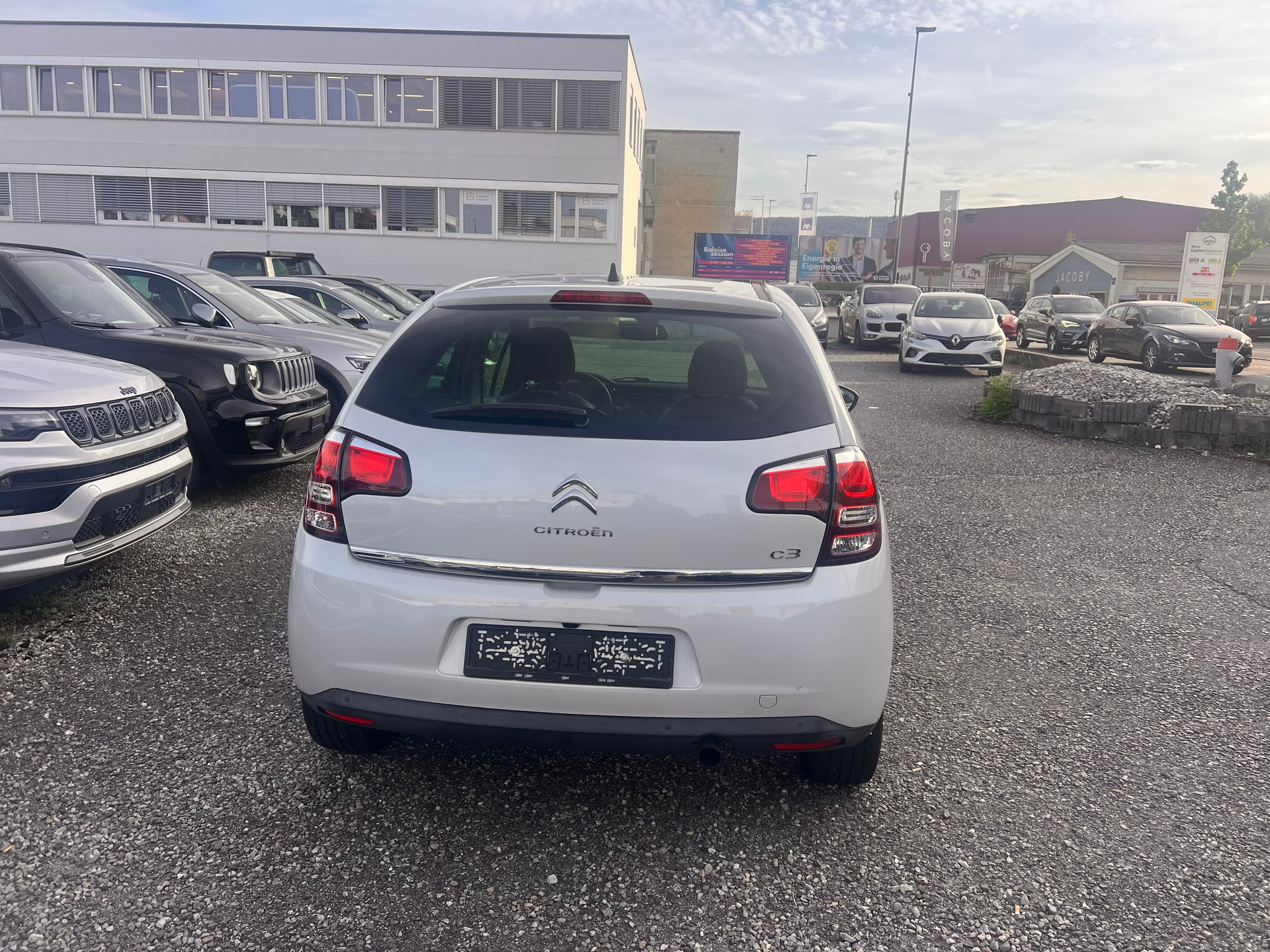CITROEN C3 1.2i PureTech Exclusive-image-3