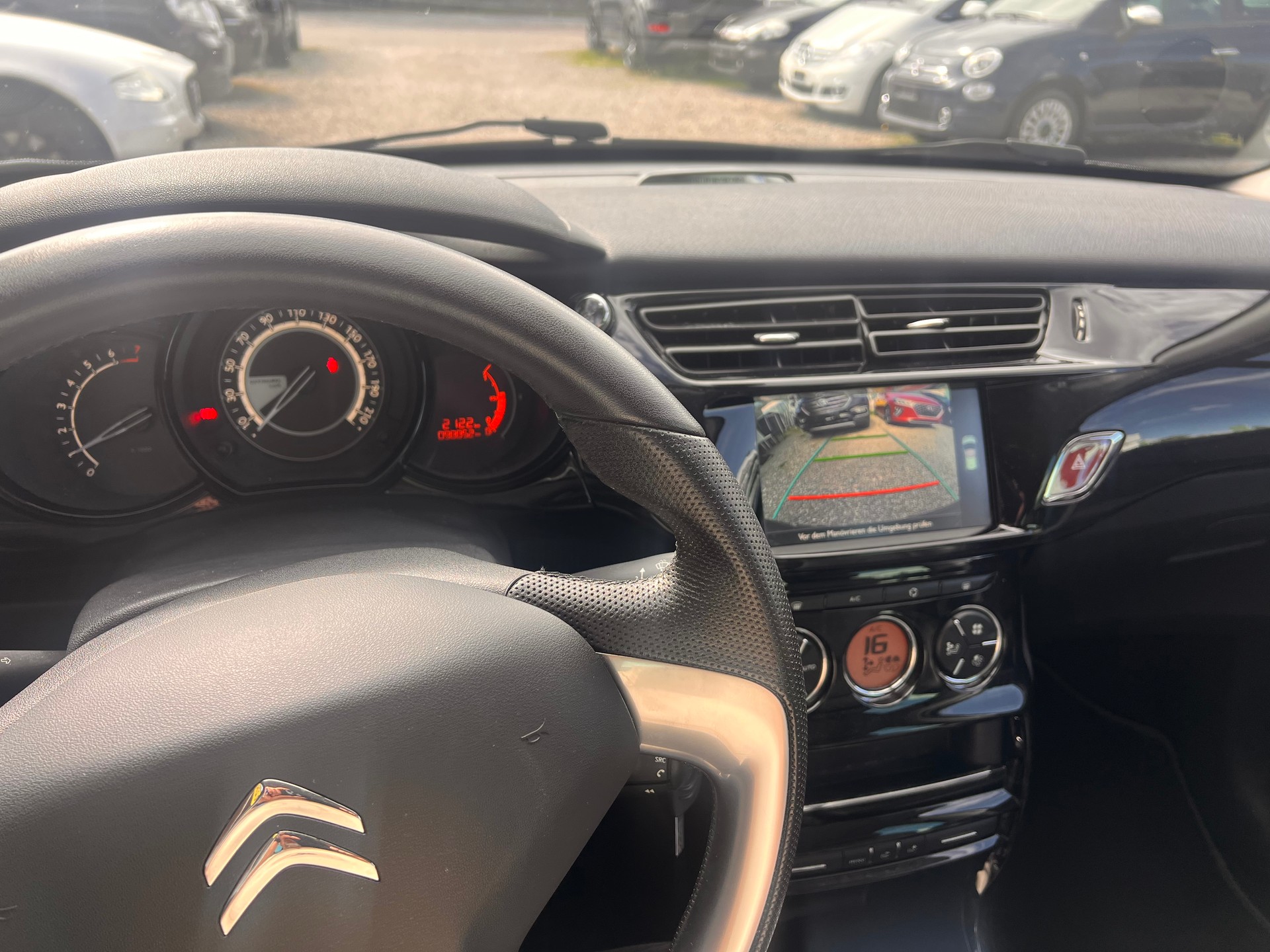 CITROEN C3 1.2i PureTech Exclusive-image-14