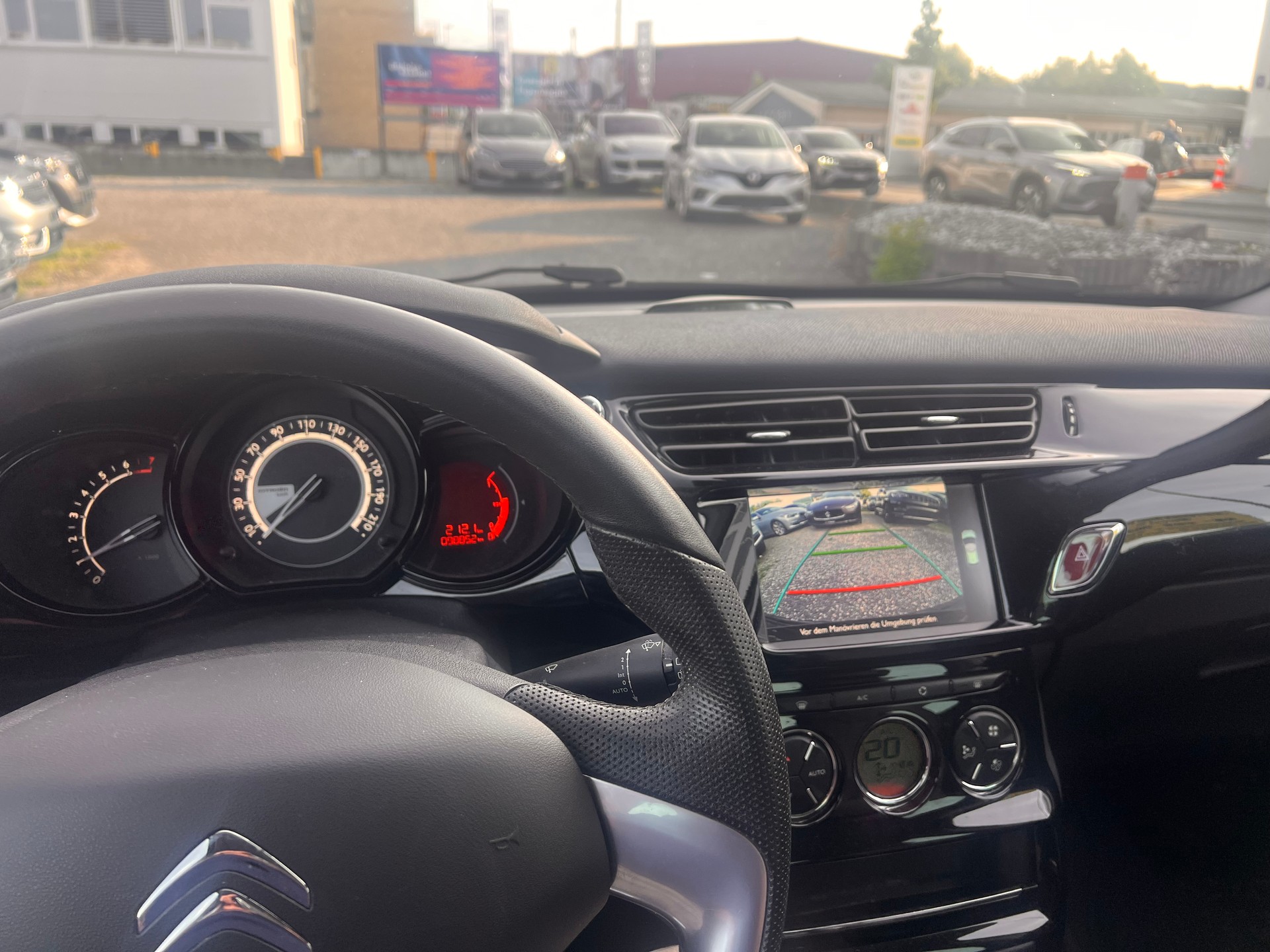 CITROEN C3 1.2i PureTech Exclusive-image-9