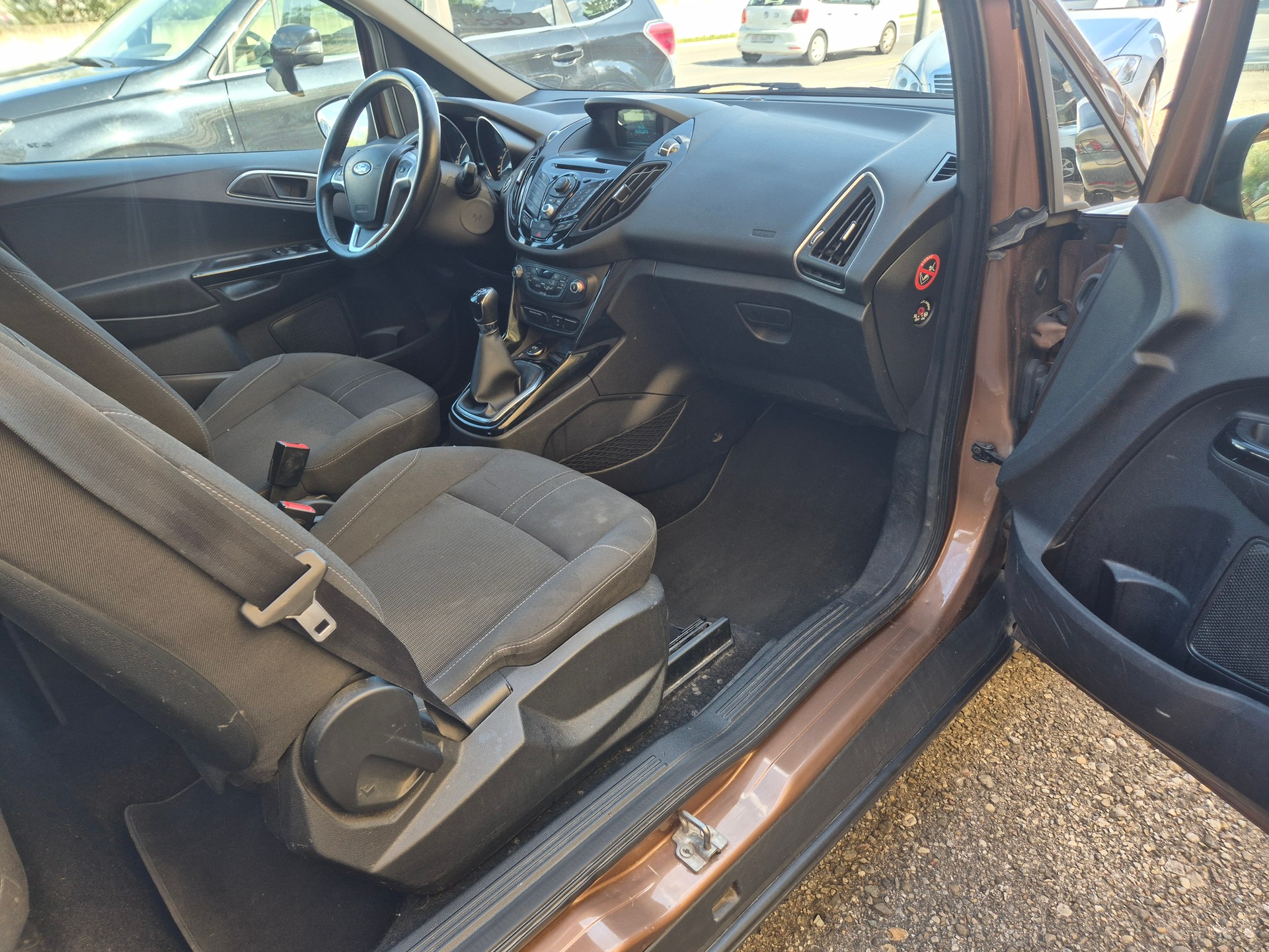 FORD B-Max 1.0 SCTi Titanium-image-13