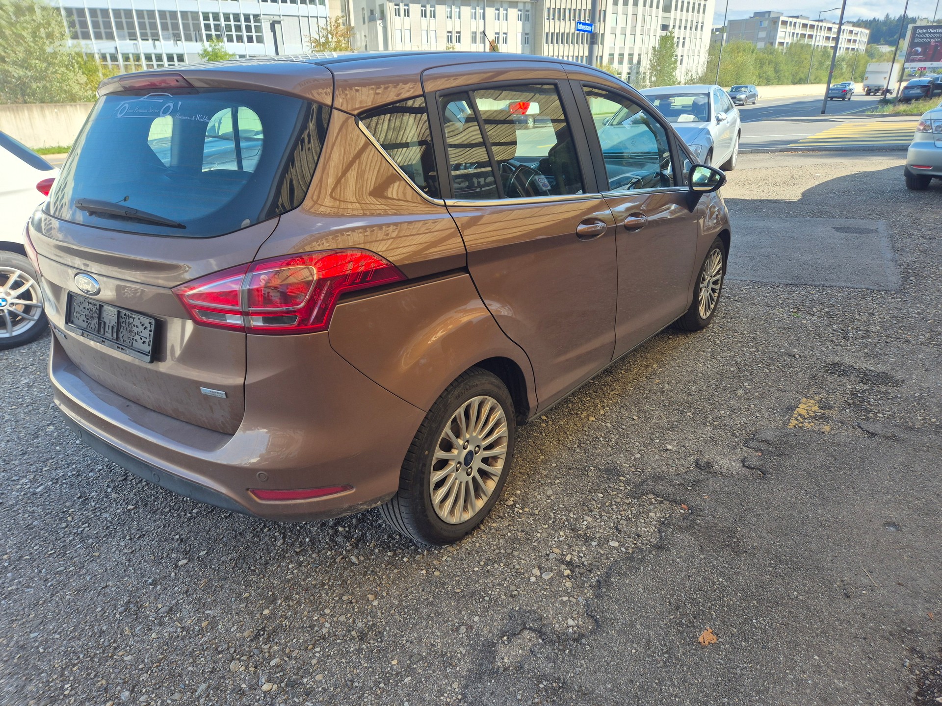 FORD B-Max 1.0 SCTi Titanium-image-5