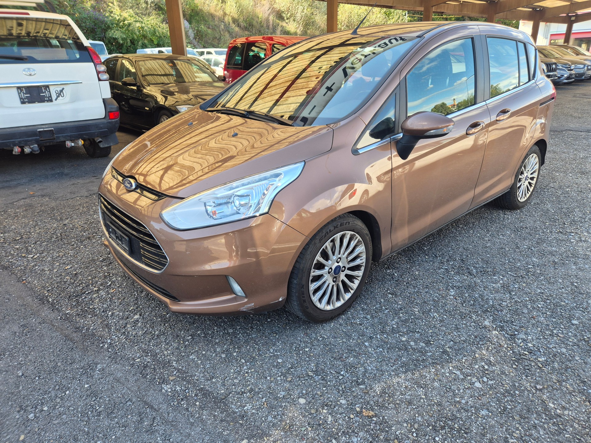 FORD B-Max 1.0 SCTi Titanium-image-1