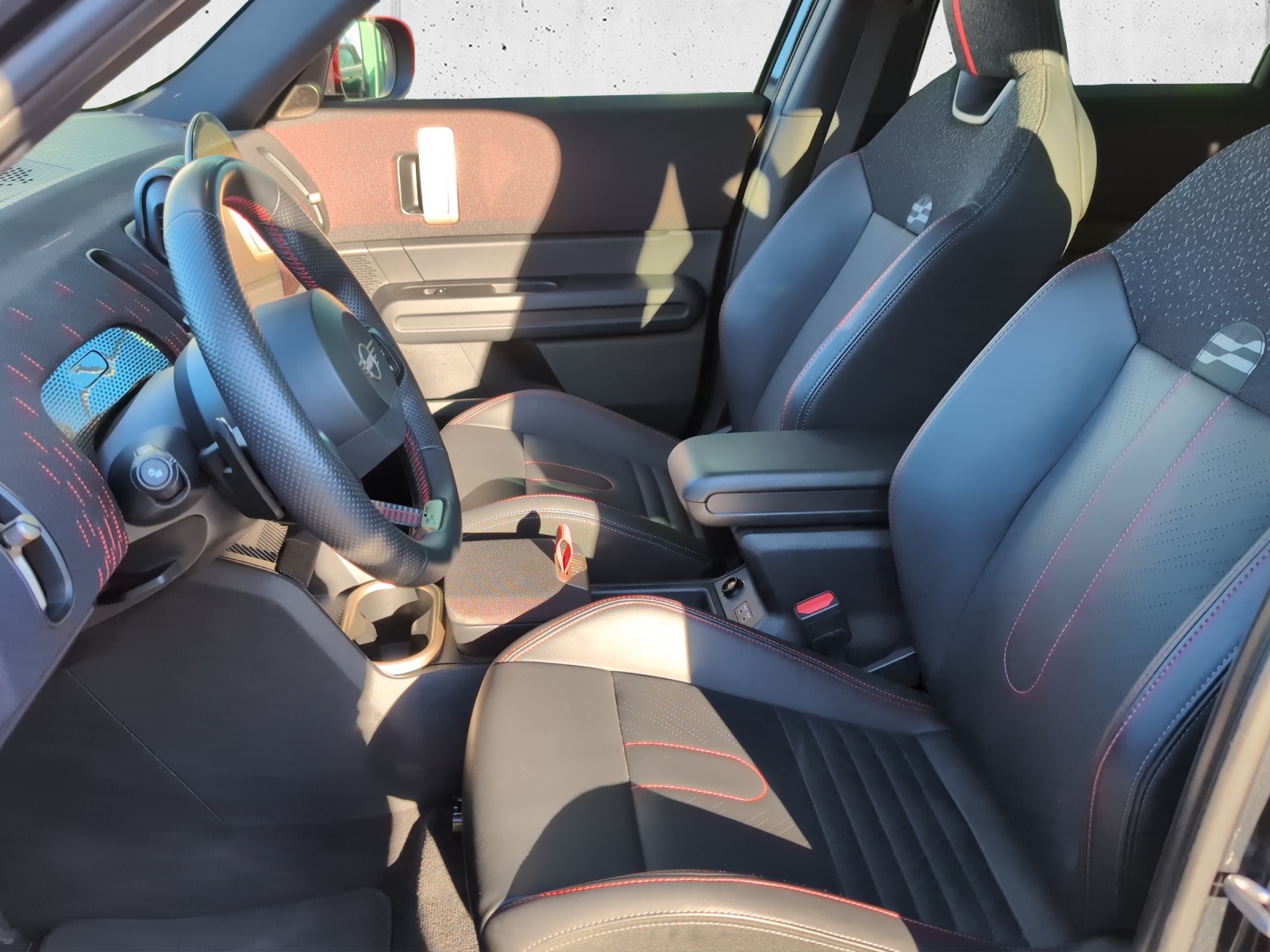 MINI Countryman JCW ALL4-image-9