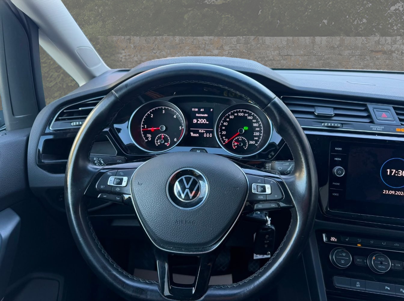 VW Touran 2.0 TDI BlueMotion Technology Comfortline DSG-image-8