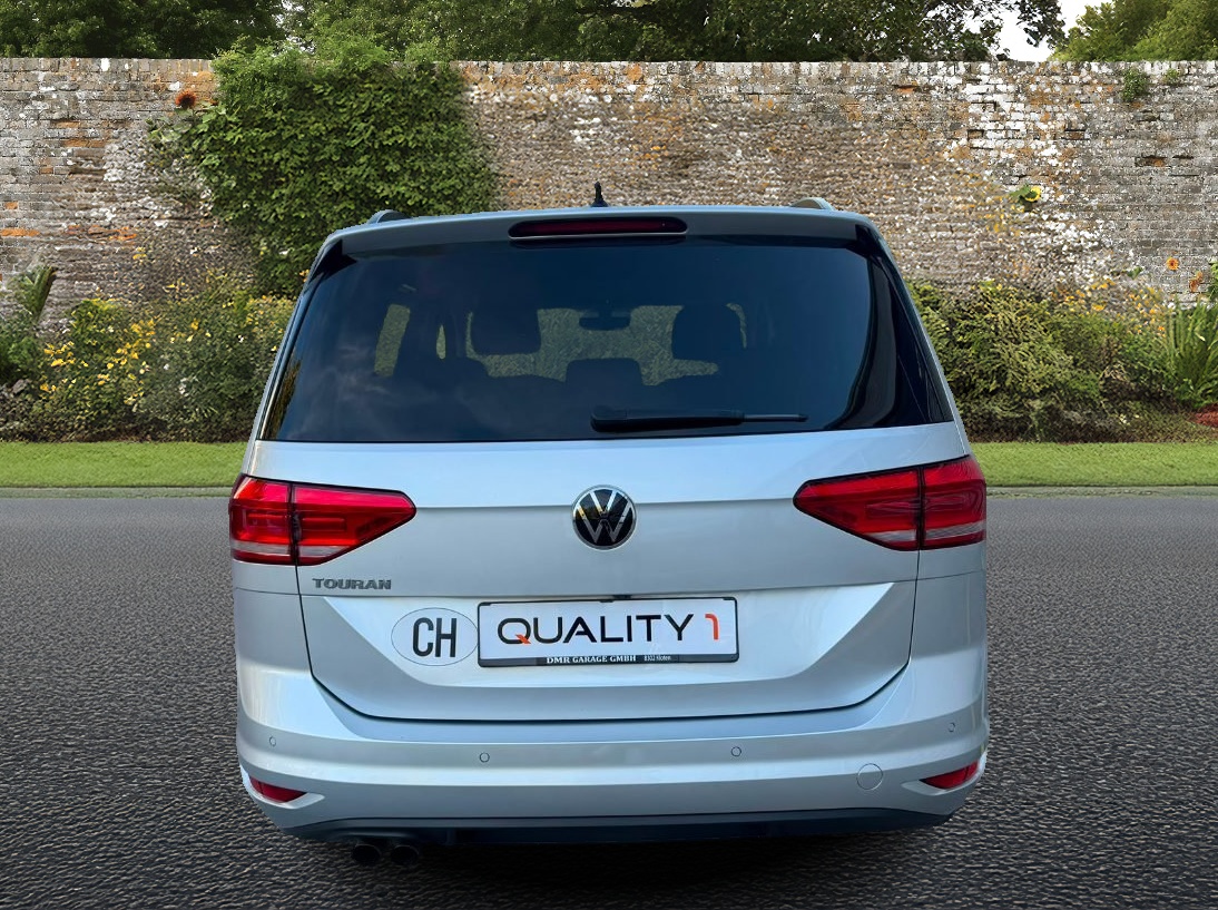 VW Touran 2.0 TDI BlueMotion Technology Comfortline DSG-image-3