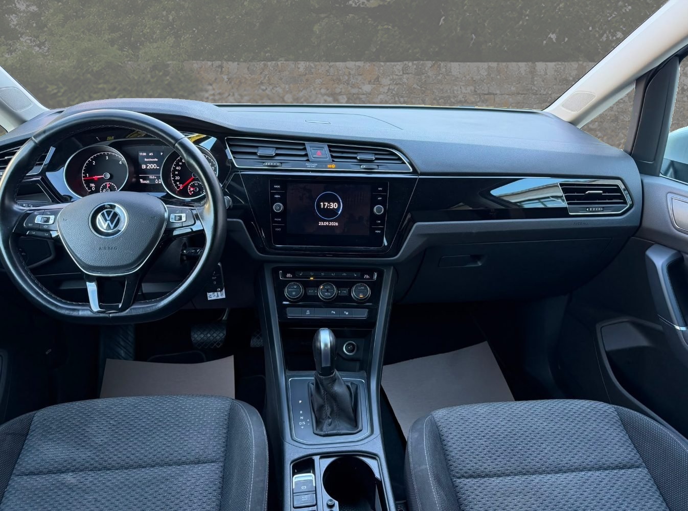 VW Touran 2.0 TDI BlueMotion Technology Comfortline DSG-image-9