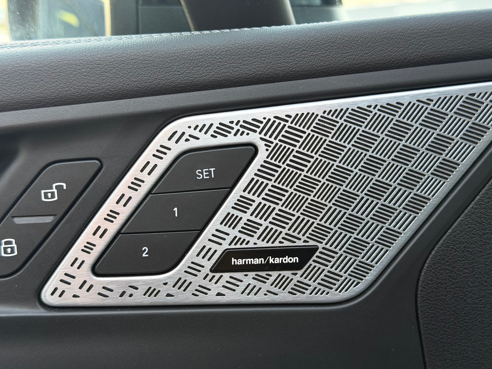 BMW 218i Active Tourer DKG-image-30