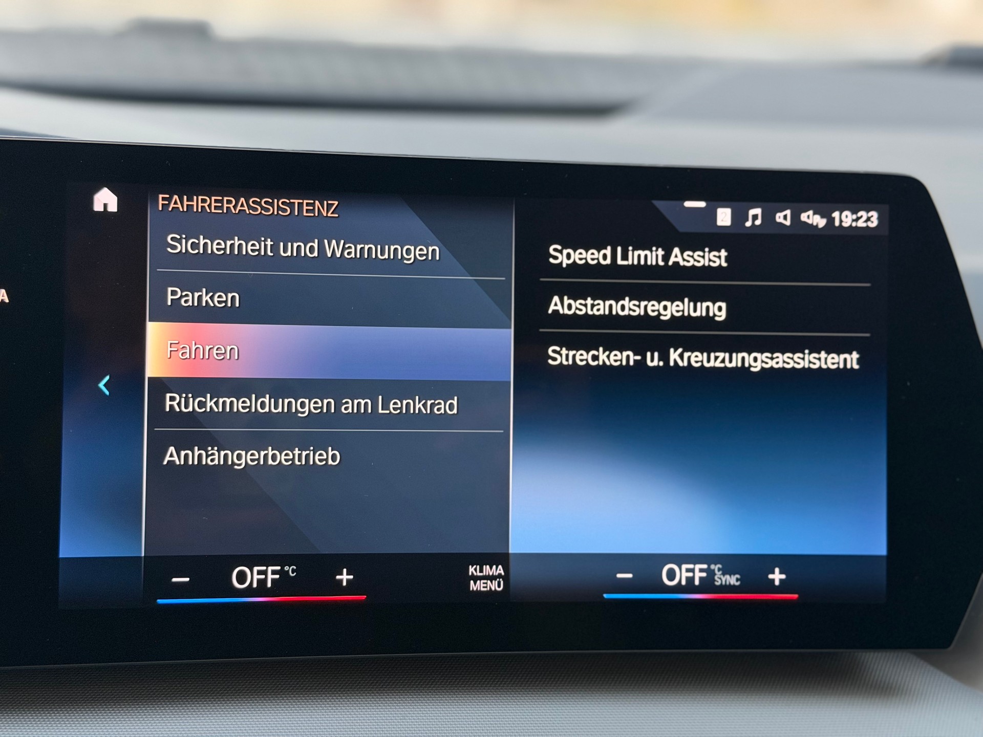 BMW 218i Active Tourer DKG-image-27