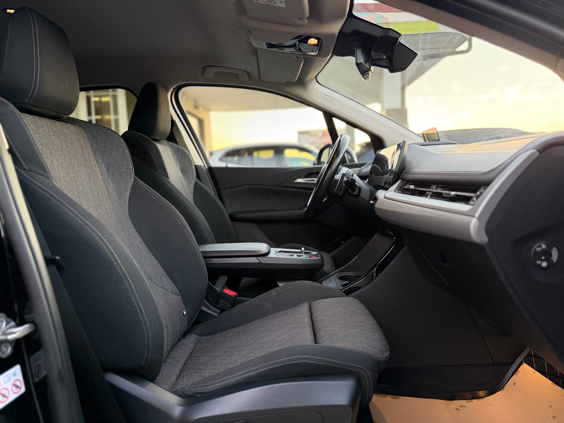 BMW 218i Active Tourer DKG-image-14