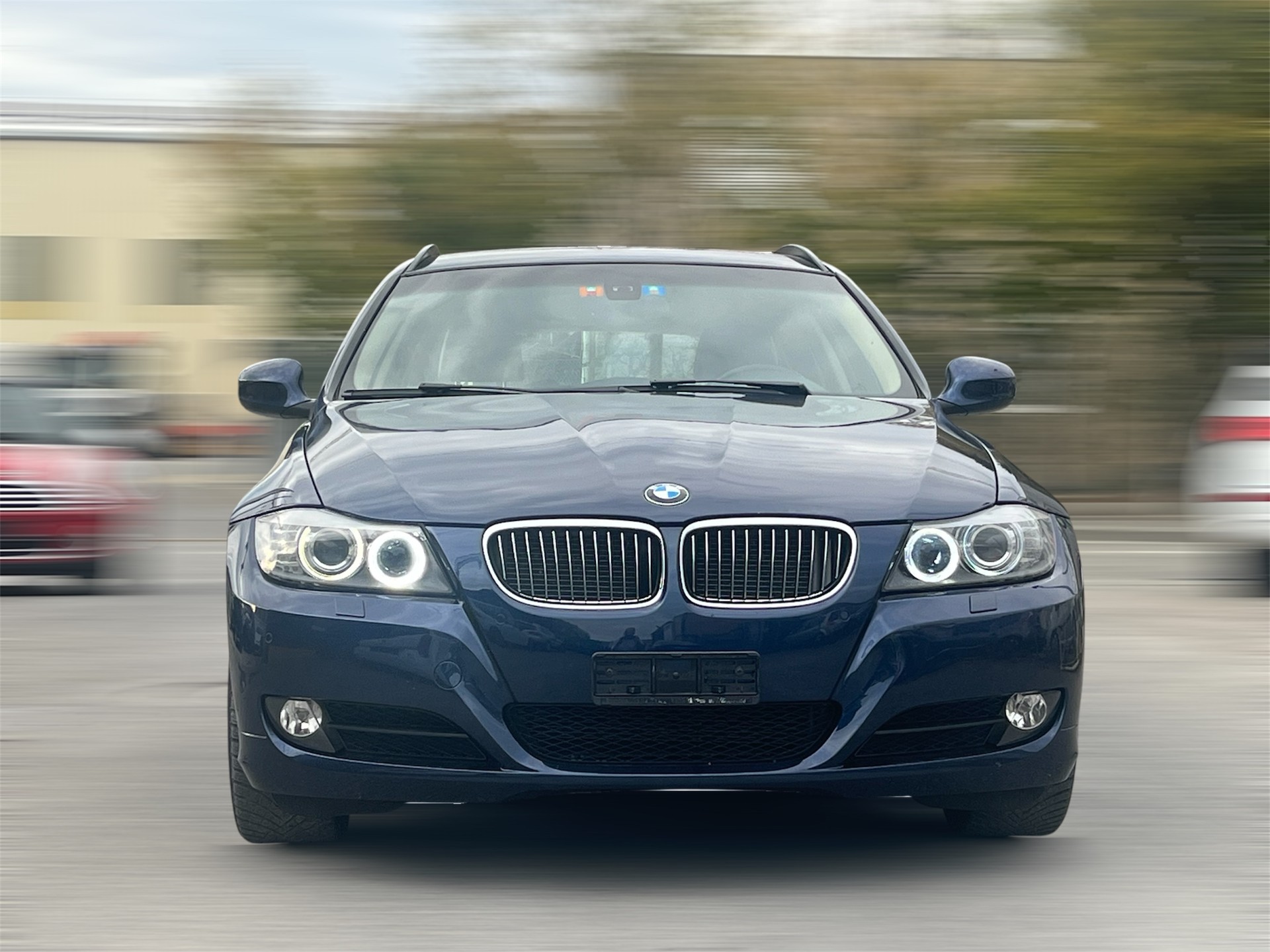 BMW 325i xDrive Touring Steptronic-image-5