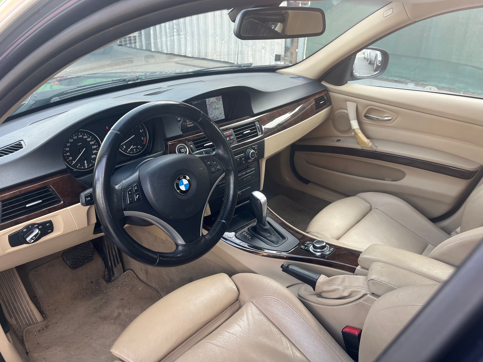BMW 325i xDrive Touring Steptronic-image-6