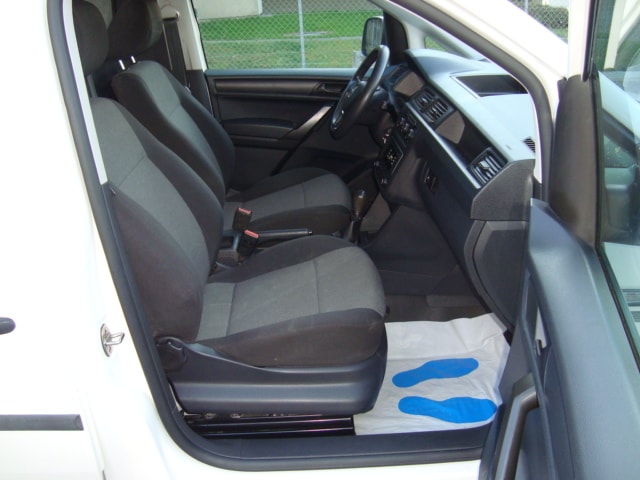VW Caddy 2.0TDI BlueMotion Technology-image-6