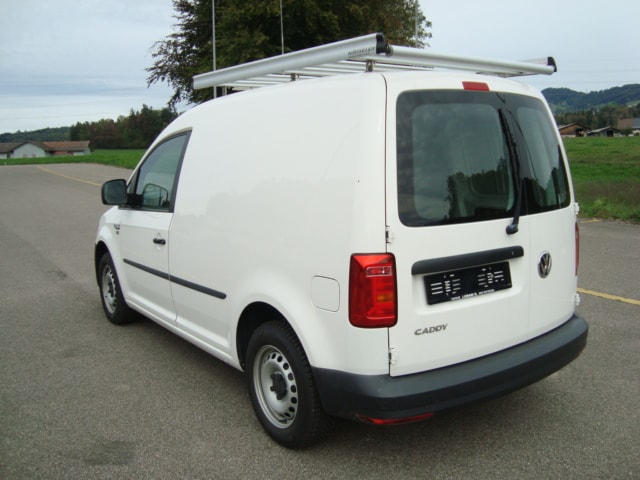 VW Caddy 2.0TDI BlueMotion Technology-image-2