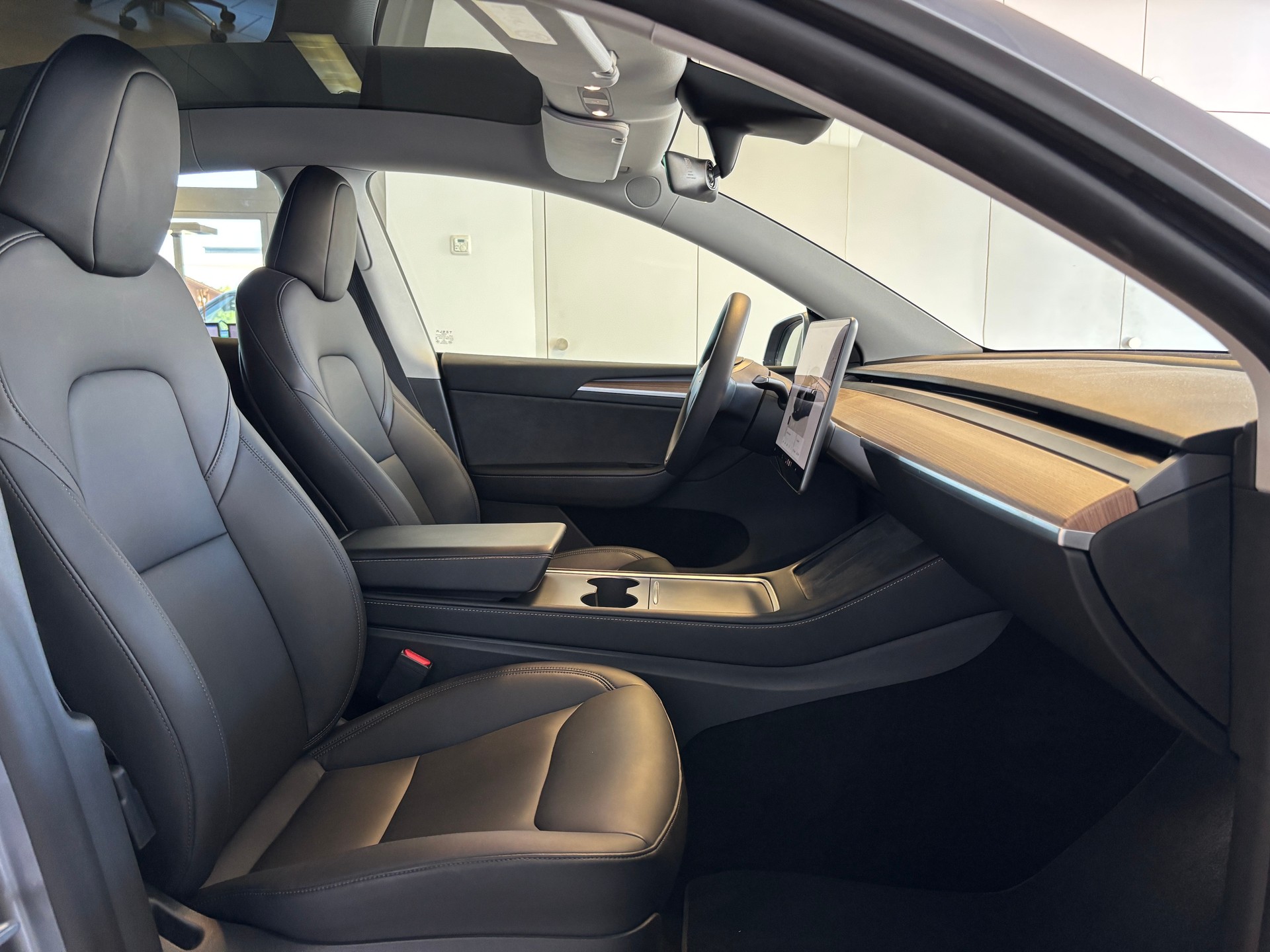 TESLA Model Y Performance-image-9
