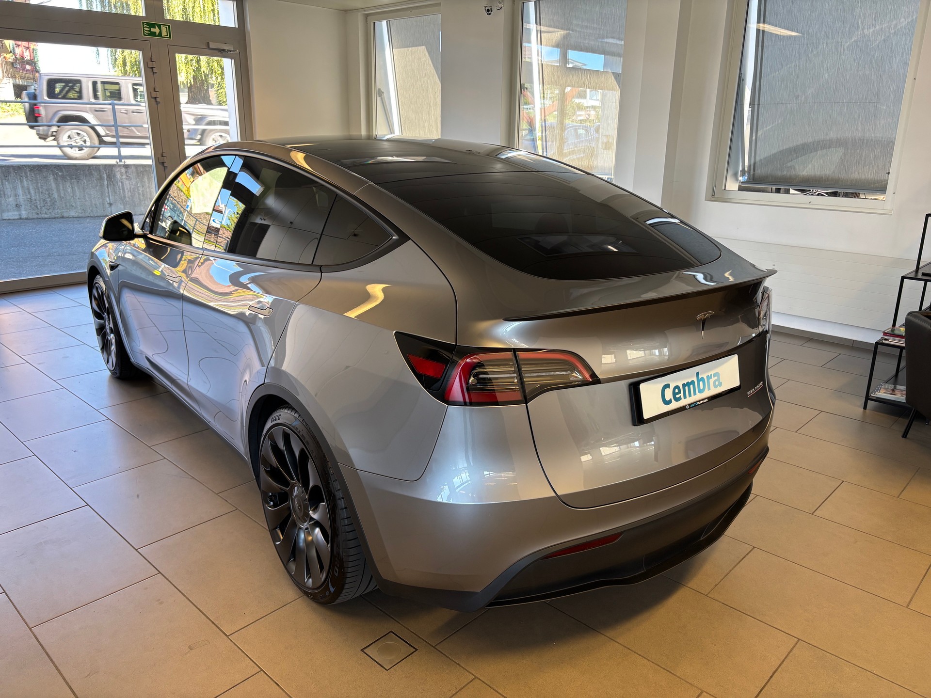 TESLA Model Y Performance-image-3