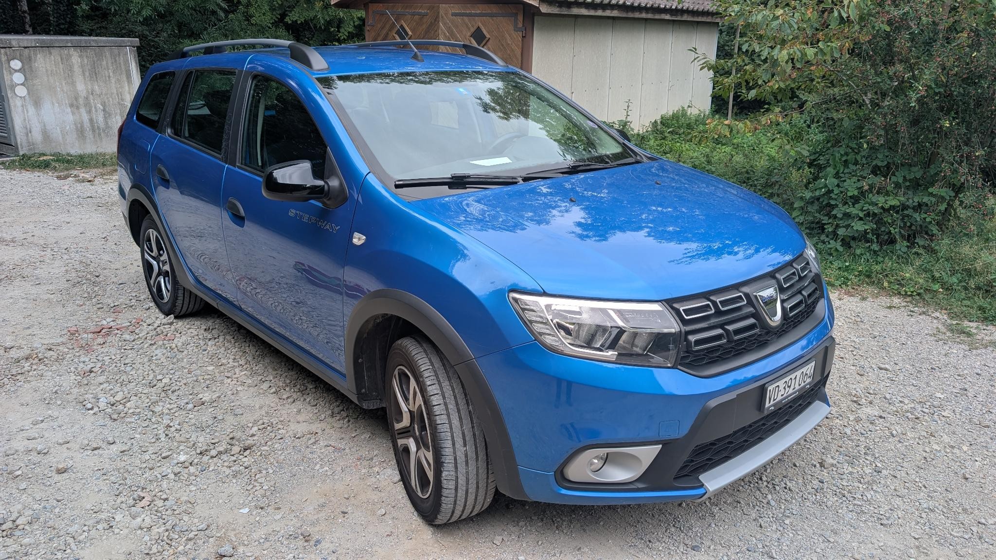 Car photo