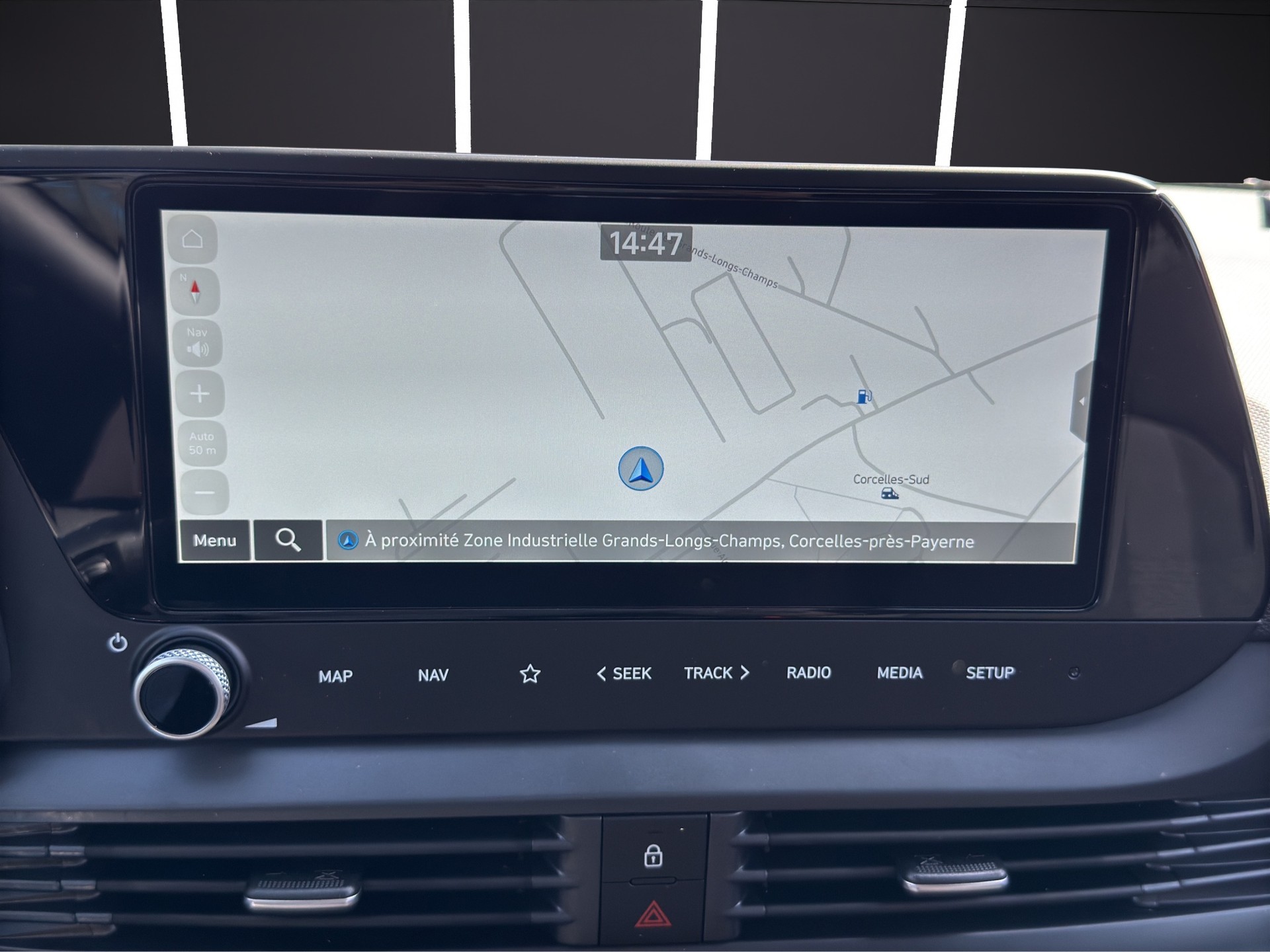HYUNDAI i20 1.0 T-GDi Amplia GO! DCT-image-11