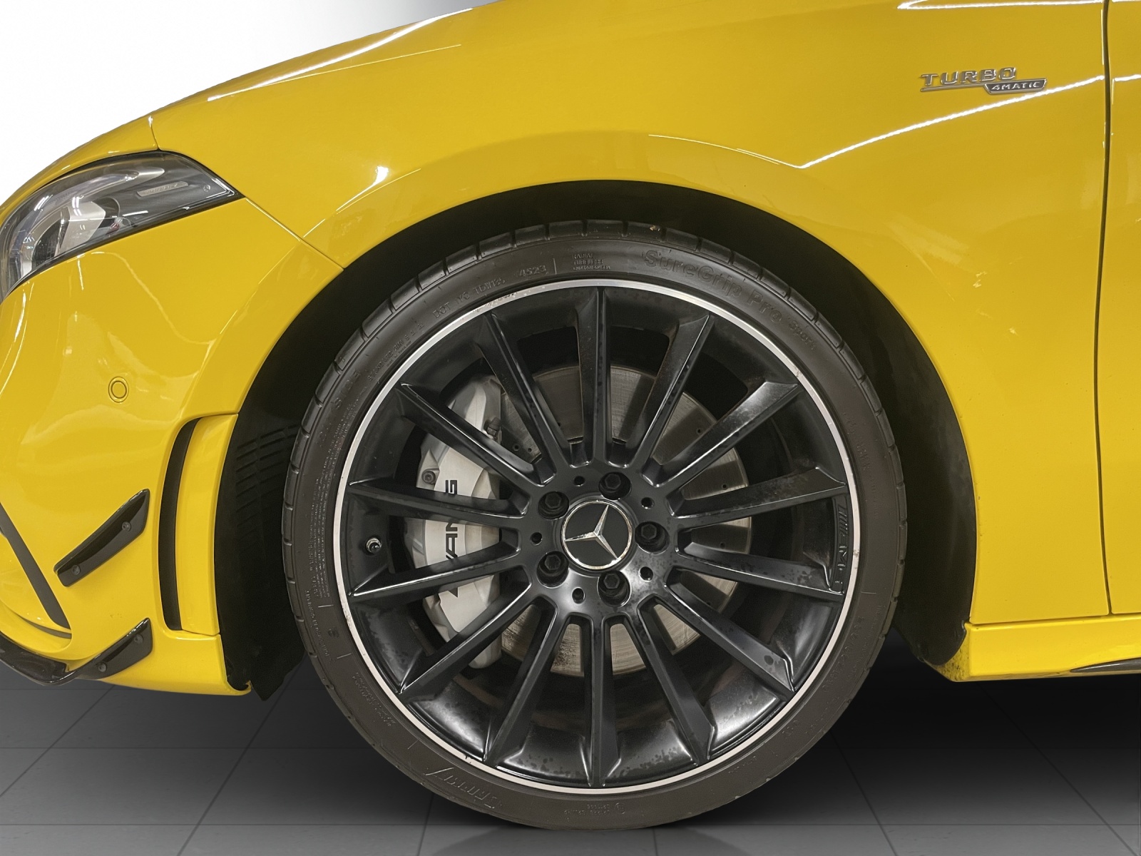 MERCEDES-BENZ A 35 AMG 4Matic Edition 1 Speedshift-image-6