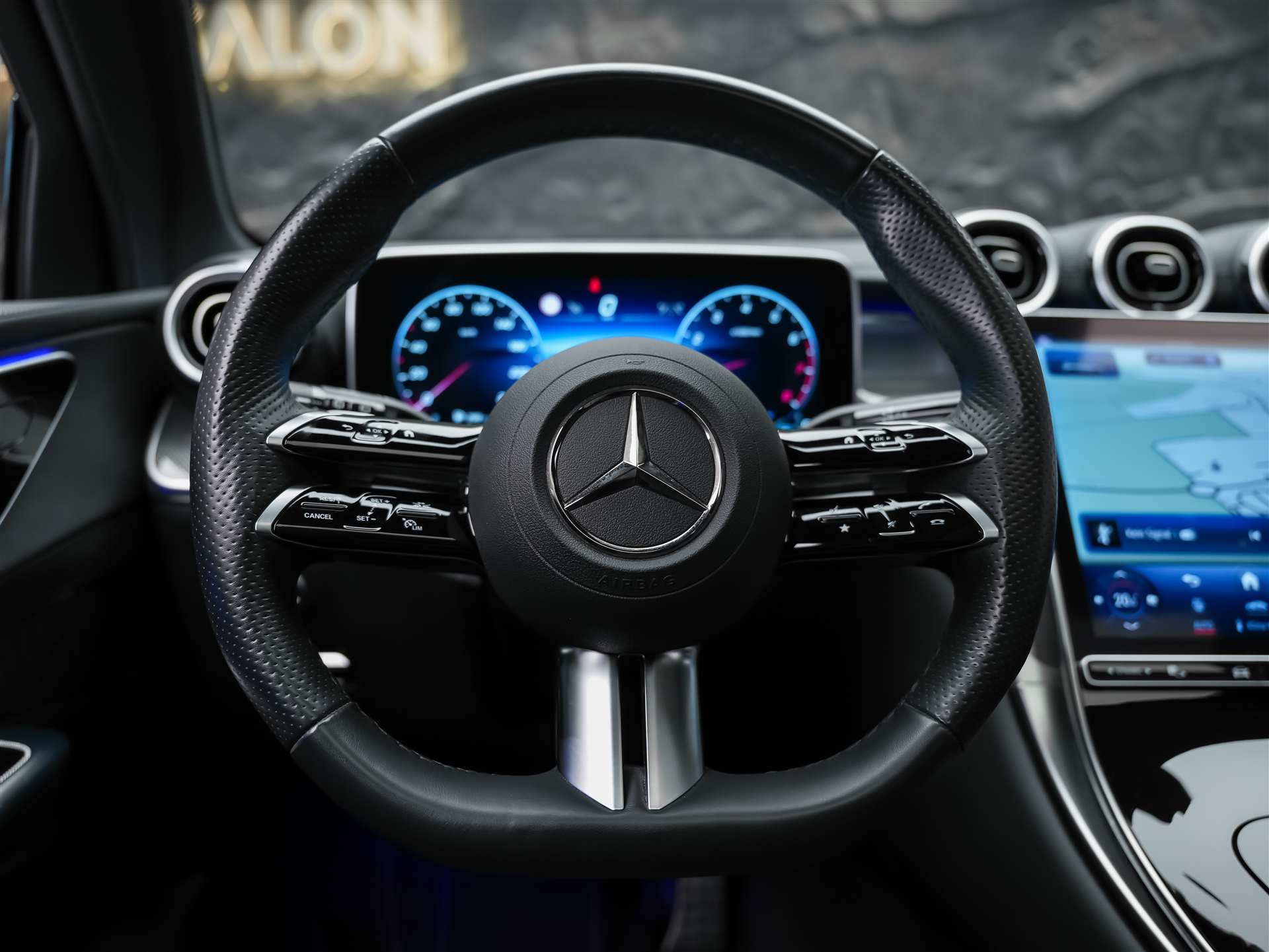 MERCEDES-BENZ GLC 200 4Matic 9G-Tronic *21" Felgen*Panorama*AHK*-image-29