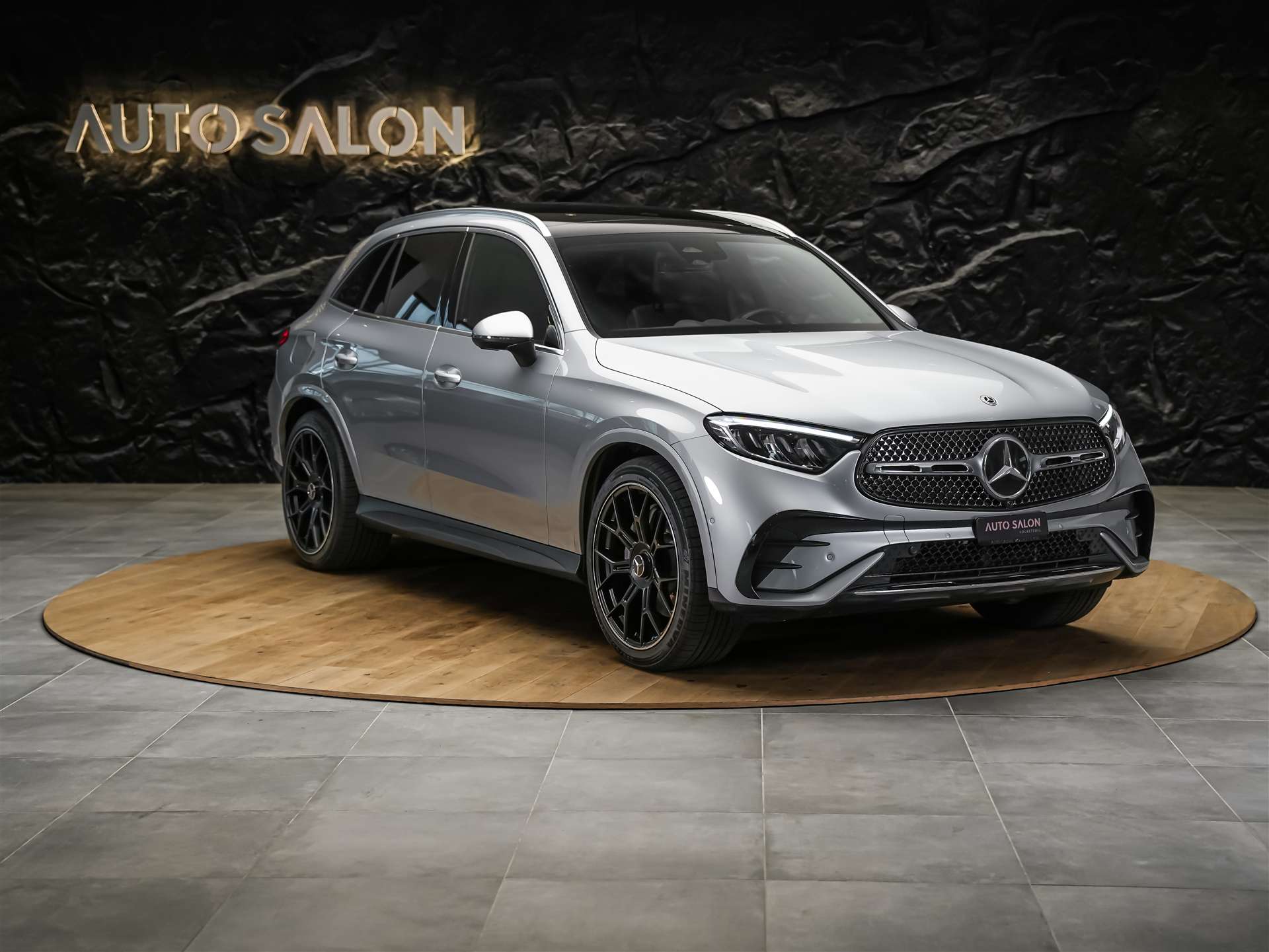 MERCEDES-BENZ GLC 200 4Matic AMG Line 9G-Tronic *21" Felgen*Panorama*AHK*-image-6
