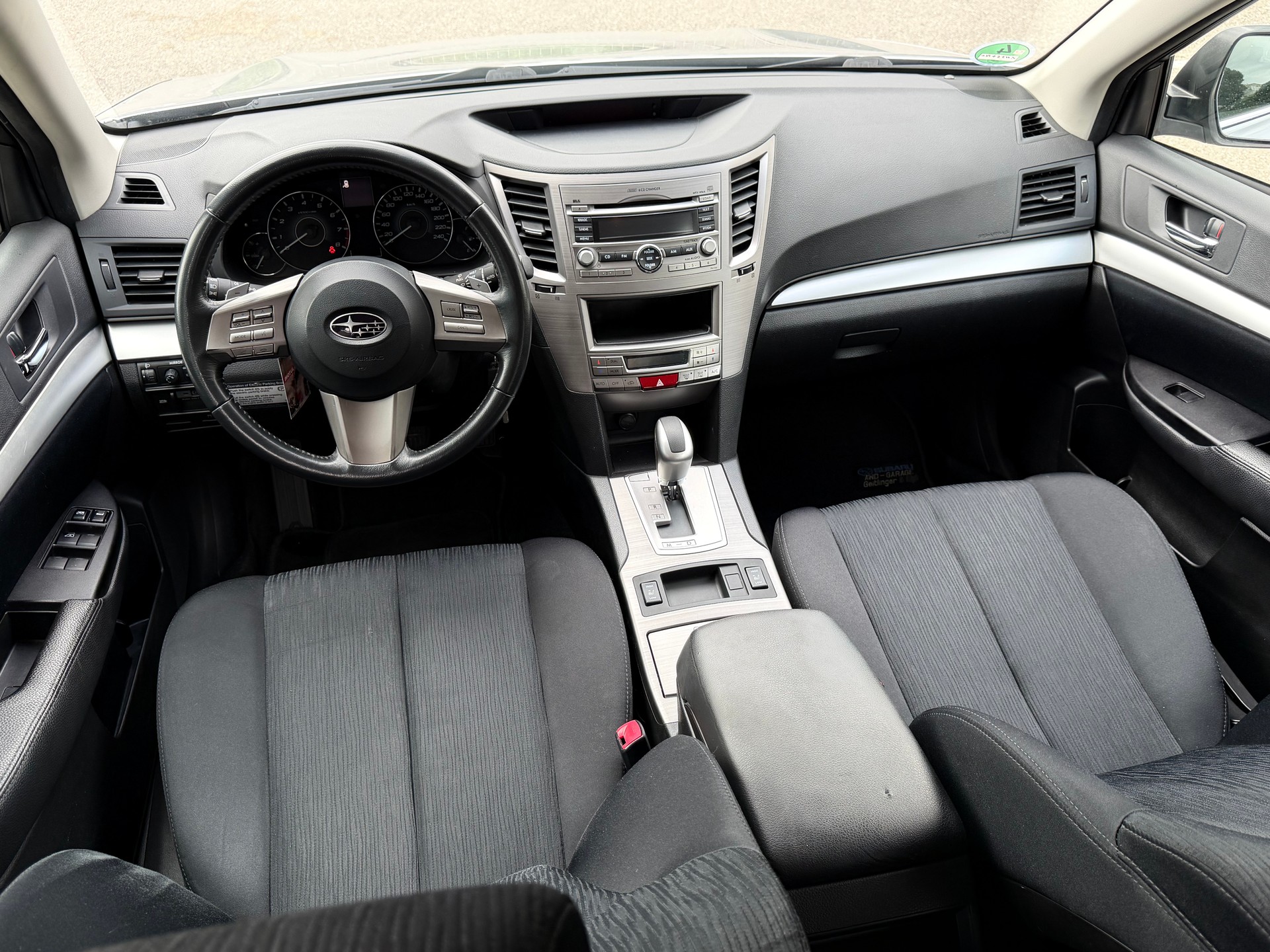 SUBARU Legacy 2.0i Swiss AWD Lineartronic-image-6