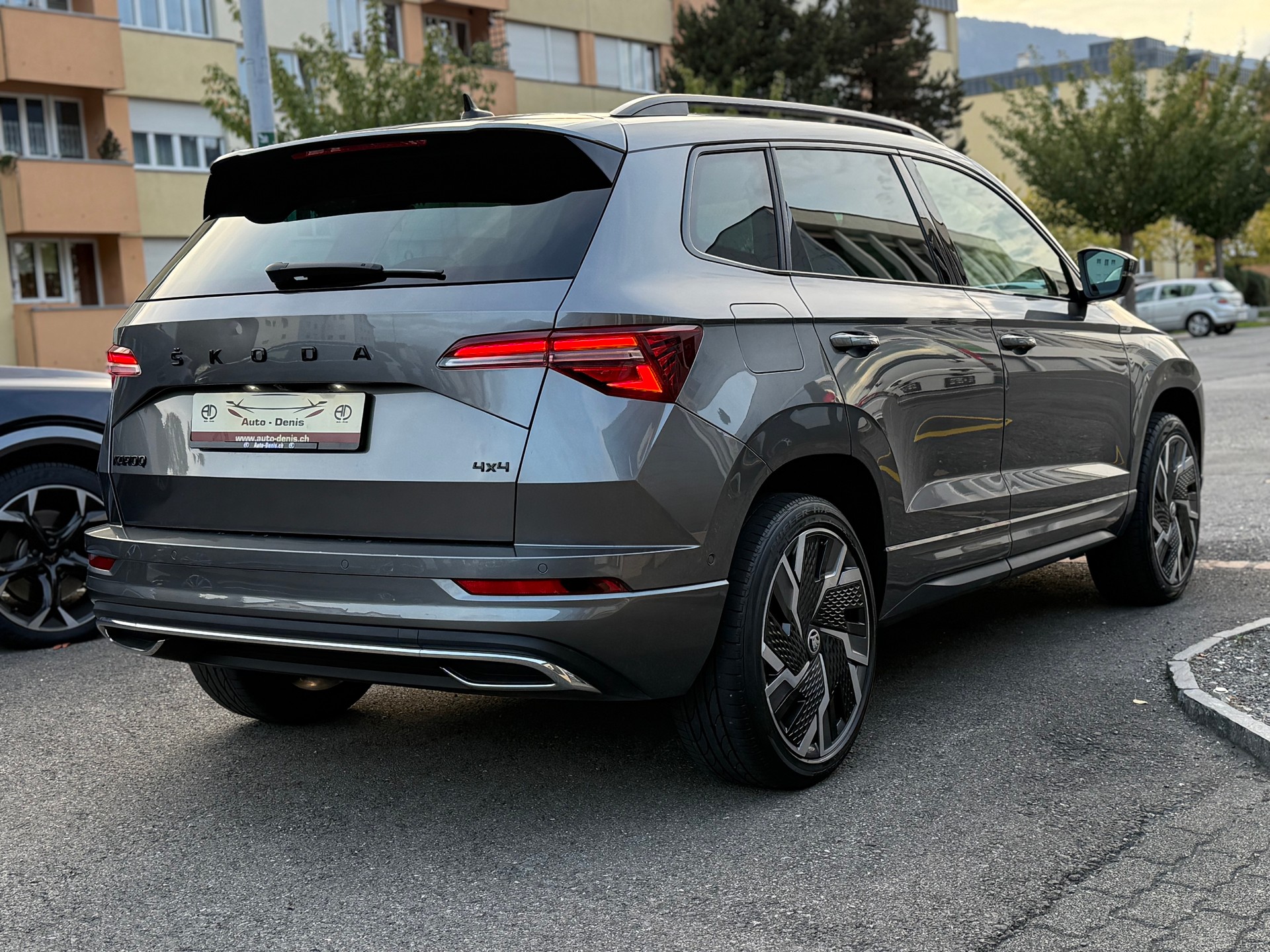 SKODA Karoq 2.0 TDI SportLine 4x4 DSG-image-3