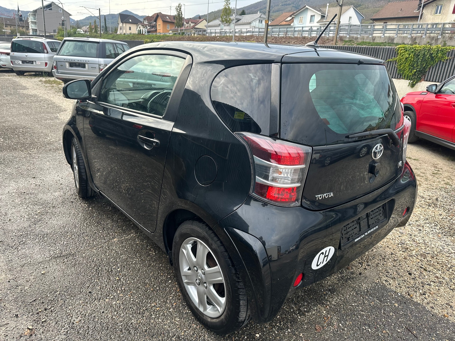 TOYOTA iQ 1.0 VVT-i Multidrive-image-3