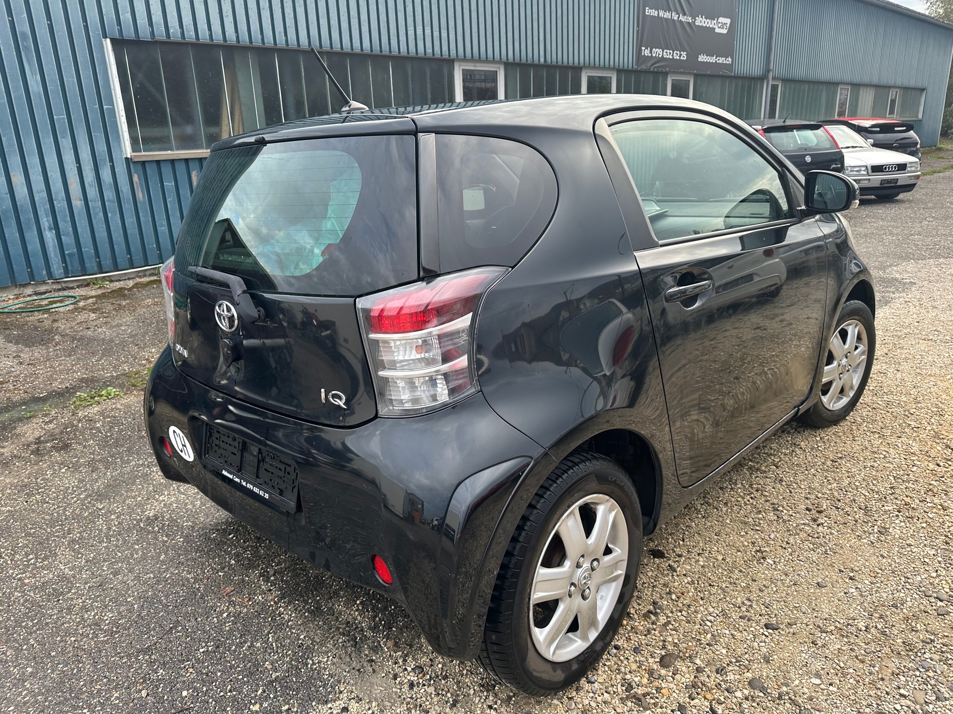 TOYOTA iQ 1.0 VVT-i Multidrive-image-2