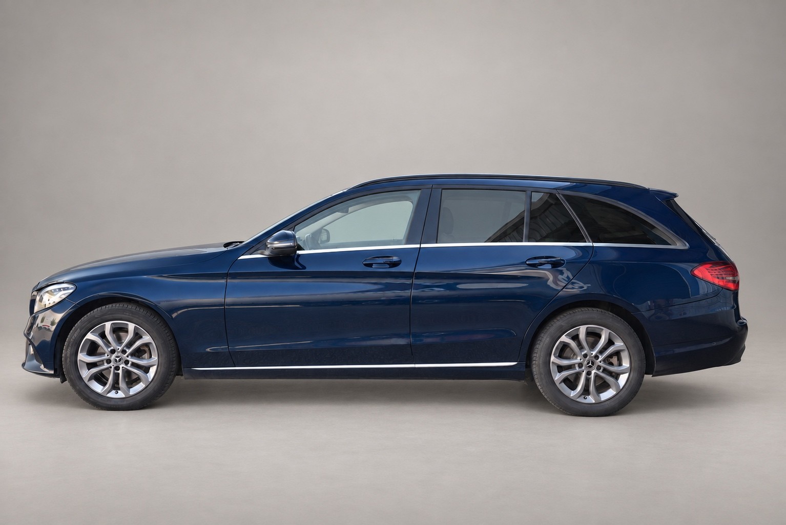 MERCEDES-BENZ C 220 d 4matic 9G-Tronic-image-4
