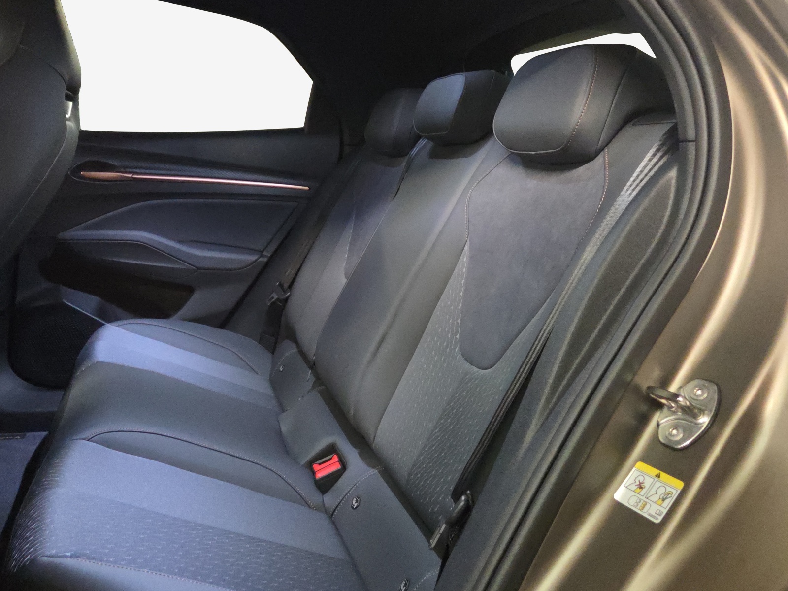 CUPRA Raval 37 kWh + Prime Edition-image-11