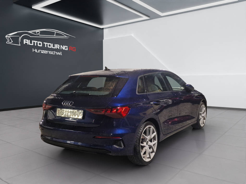 AUDI A3 Sportback 2.0 35 TDI-image-2